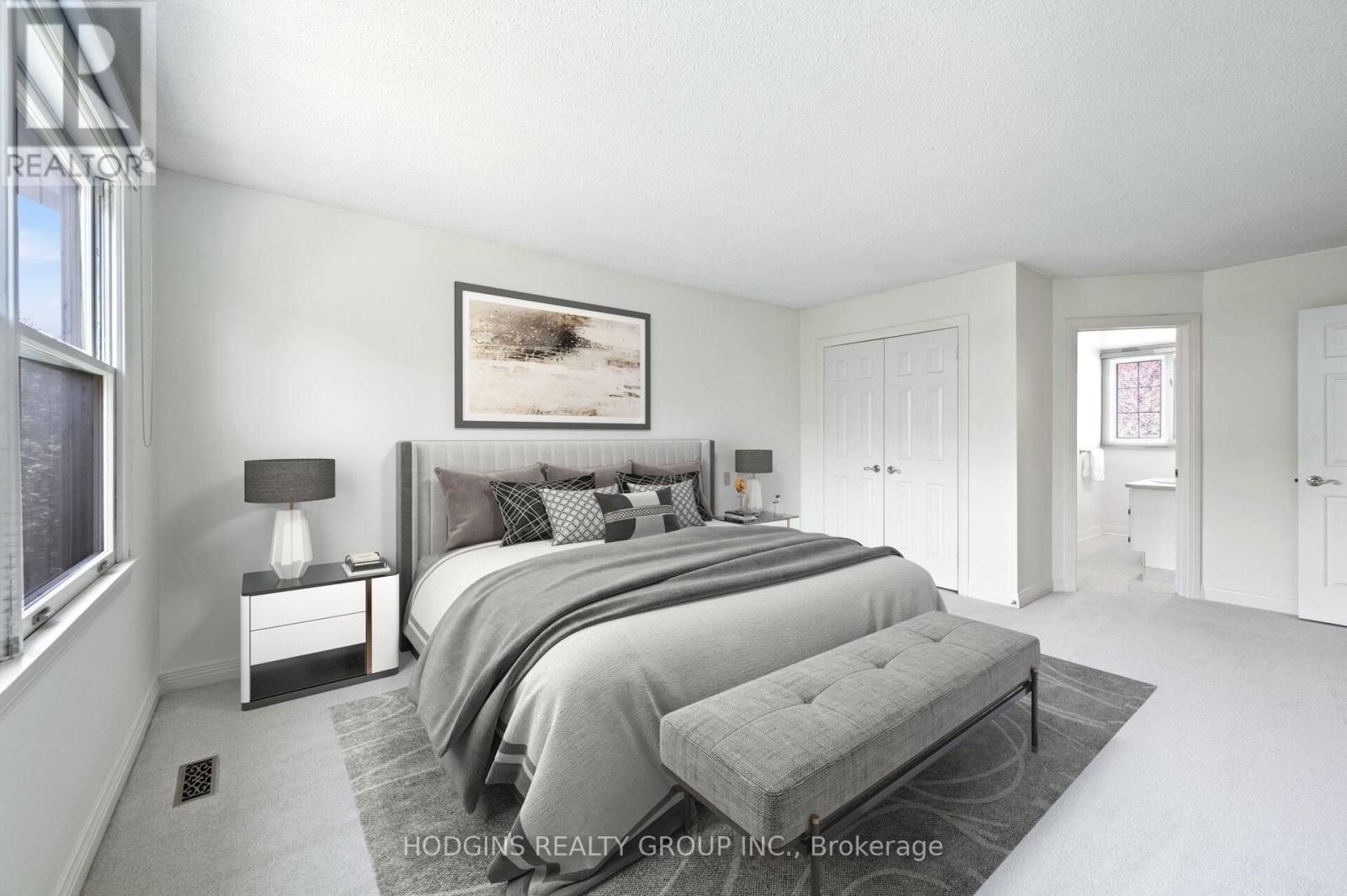 2547 King Richard's Place, Mississauga, Ontario  L5K 2H5 - Photo 18 - W12209785
