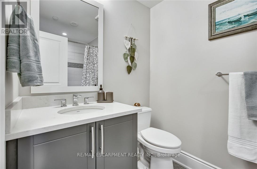 41 Twenty Ninth Street, Toronto, Ontario  M8V 3E2 - Photo 17 - W12210996