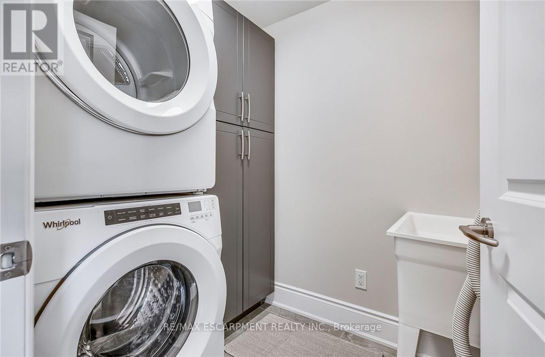 41 Twenty Ninth Street, Toronto, Ontario  M8V 3E2 - Photo 18 - W12210996