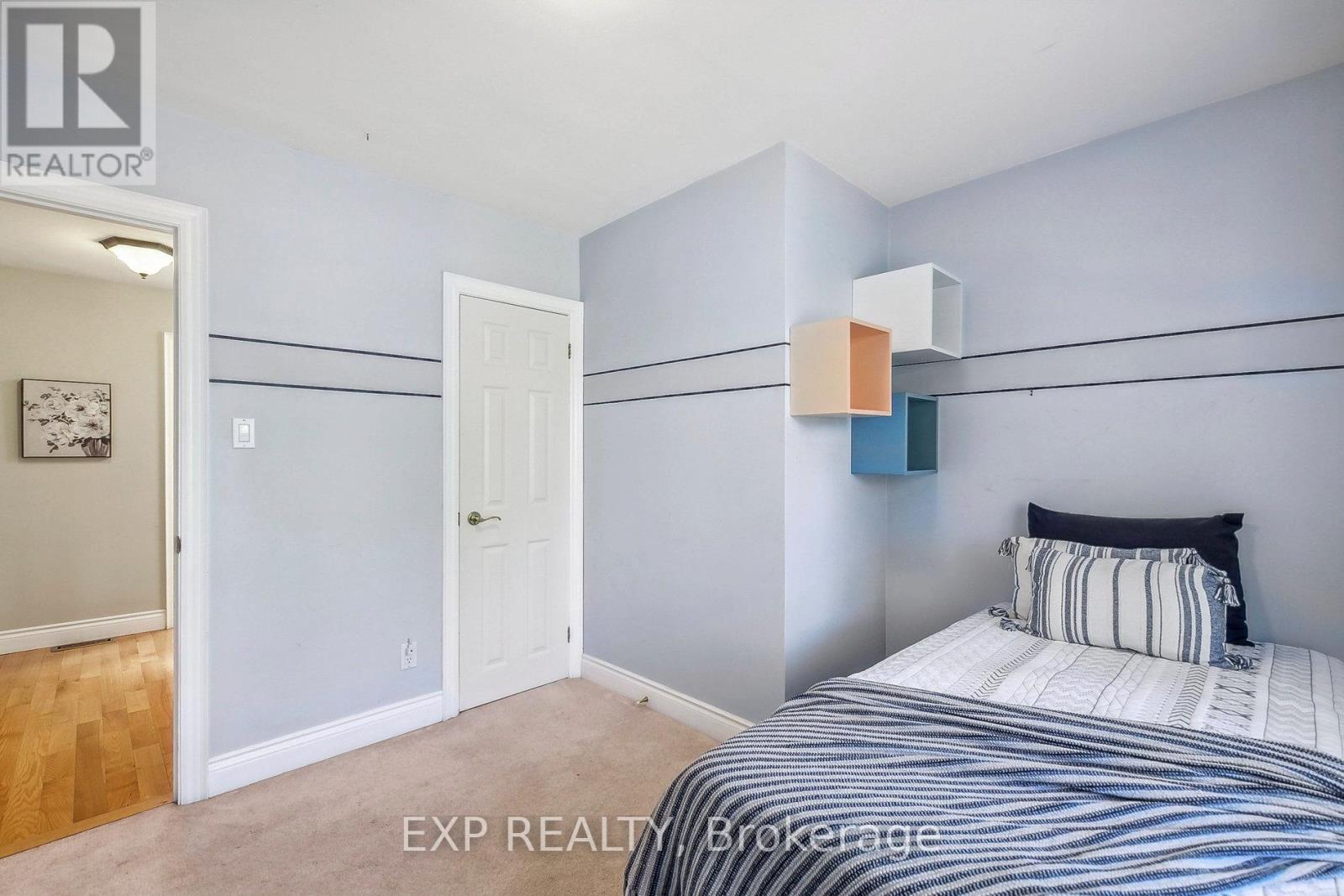 1572 Knareswood Drive, Mississauga, Ontario  L5H 2M1 - Photo 27 - W12212362