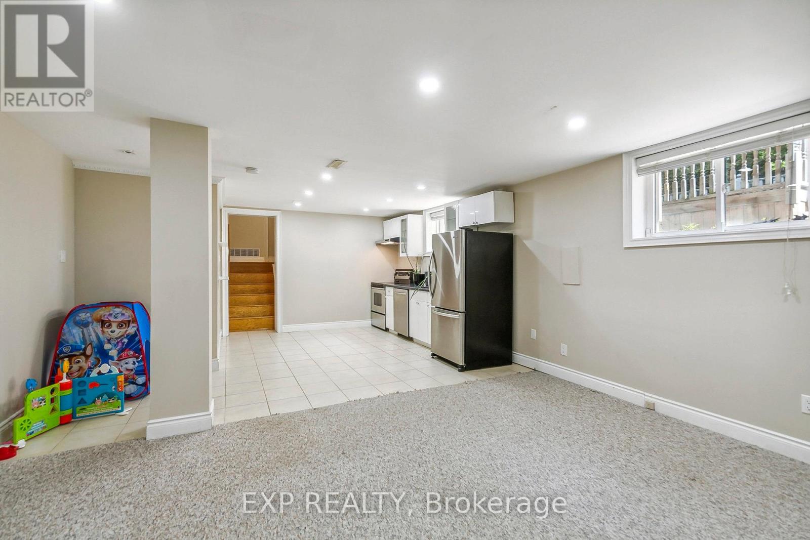 1572 Knareswood Drive, Mississauga, Ontario  L5H 2M1 - Photo 36 - W12212362