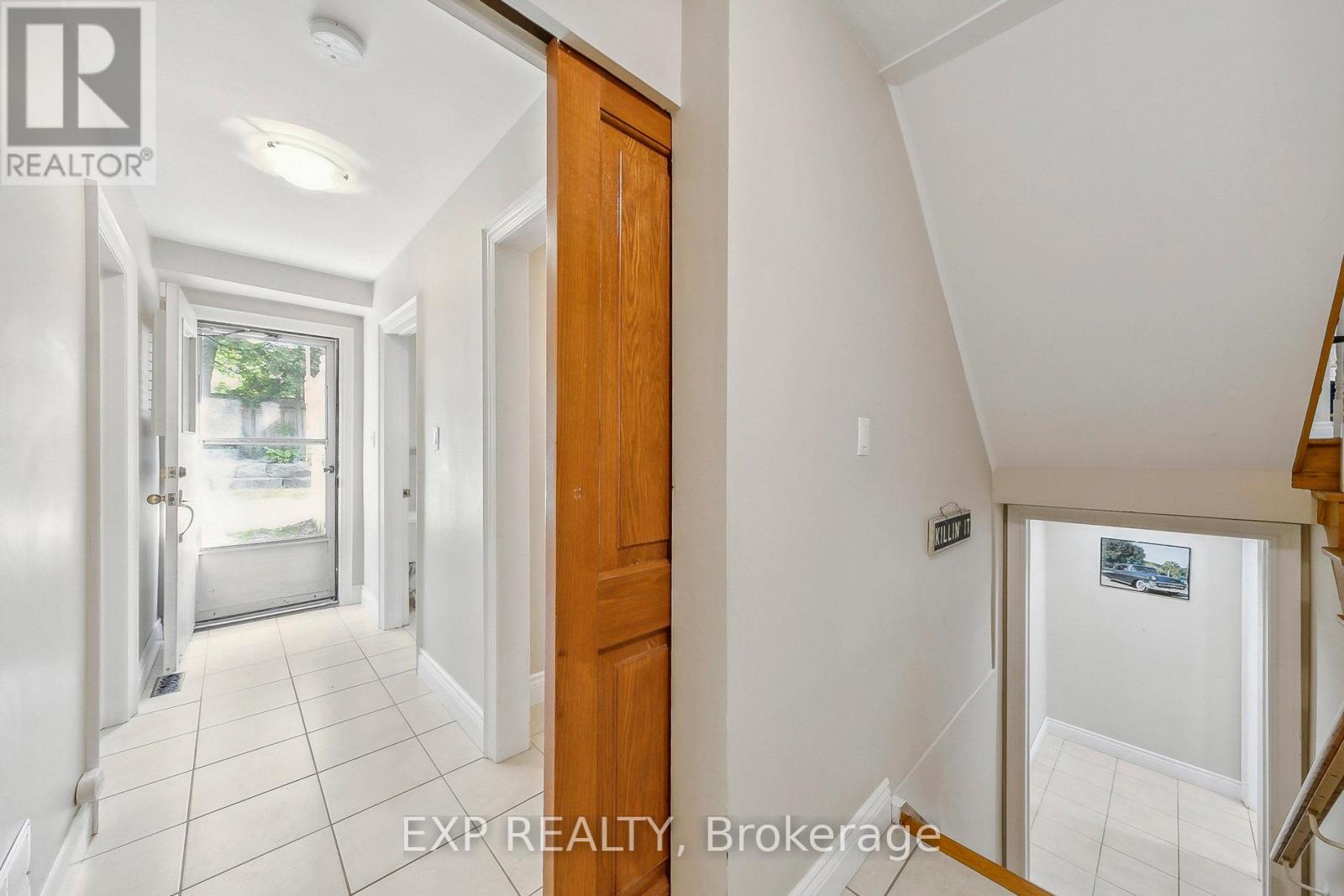 1572 Knareswood Drive, Mississauga, Ontario  L5H 2M1 - Photo 38 - W12212362