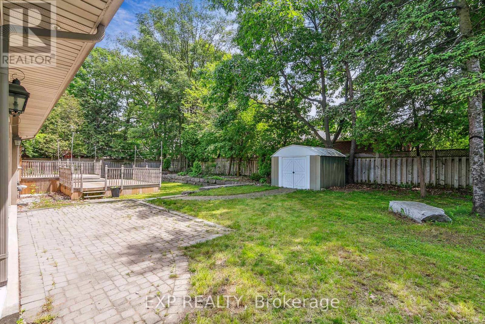 1572 Knareswood Drive, Mississauga, Ontario  L5H 2M1 - Photo 43 - W12212362