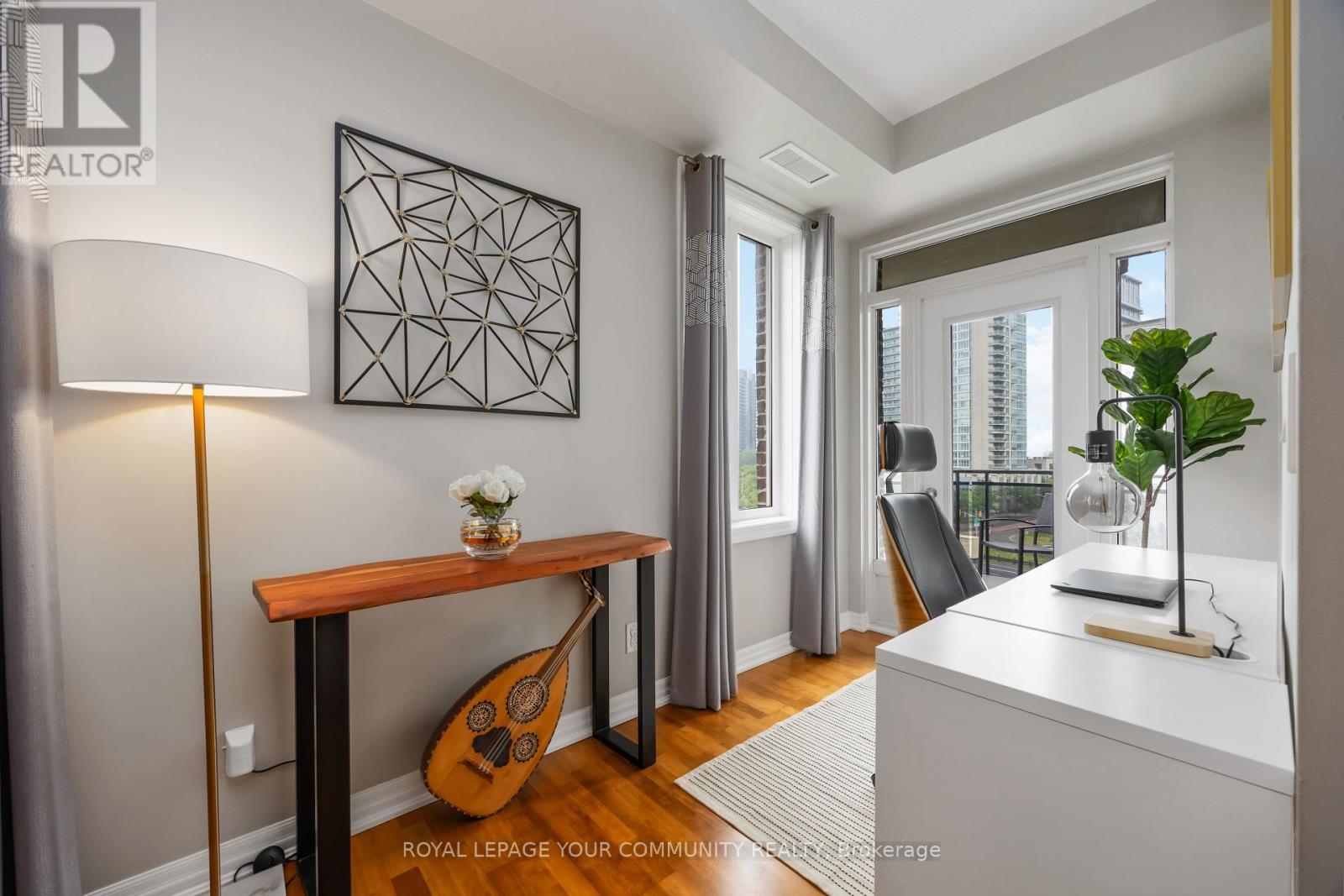 416 - 245 Dalesford Road, Toronto (Stonegate-Queensway), Ontario  M8Y 4H7 - Photo 6 - W12212370
