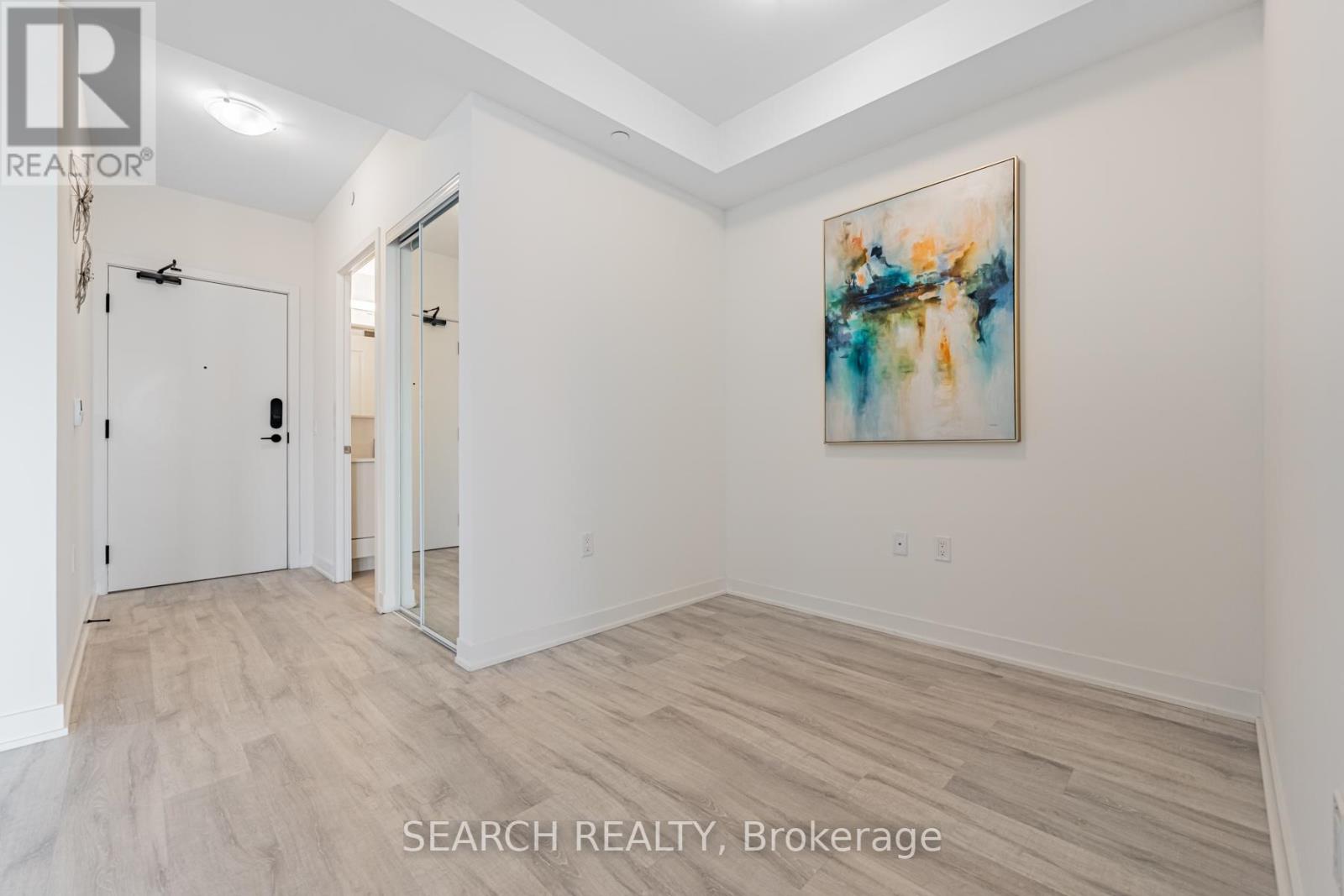 402b - 4655 Metcalfe Avenue, Mississauga, Ontario  L5M 0Z7 - Photo 2 - W12212371