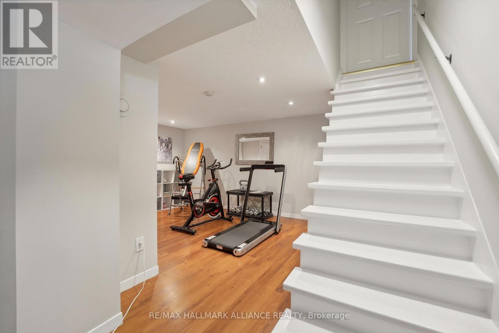 1089 Churchill Avenue, Oakville, Ontario  L6H 2A7 - Photo 26 - W12212382