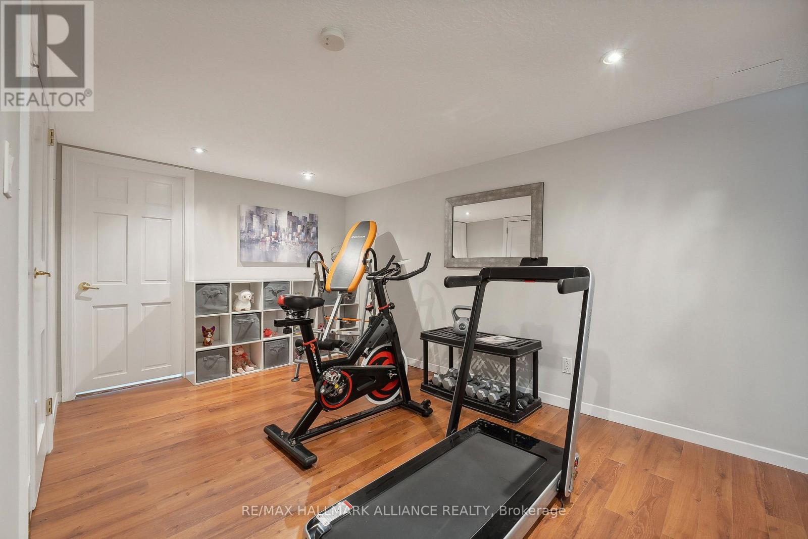 1089 Churchill Avenue, Oakville, Ontario  L6H 2A7 - Photo 27 - W12212382