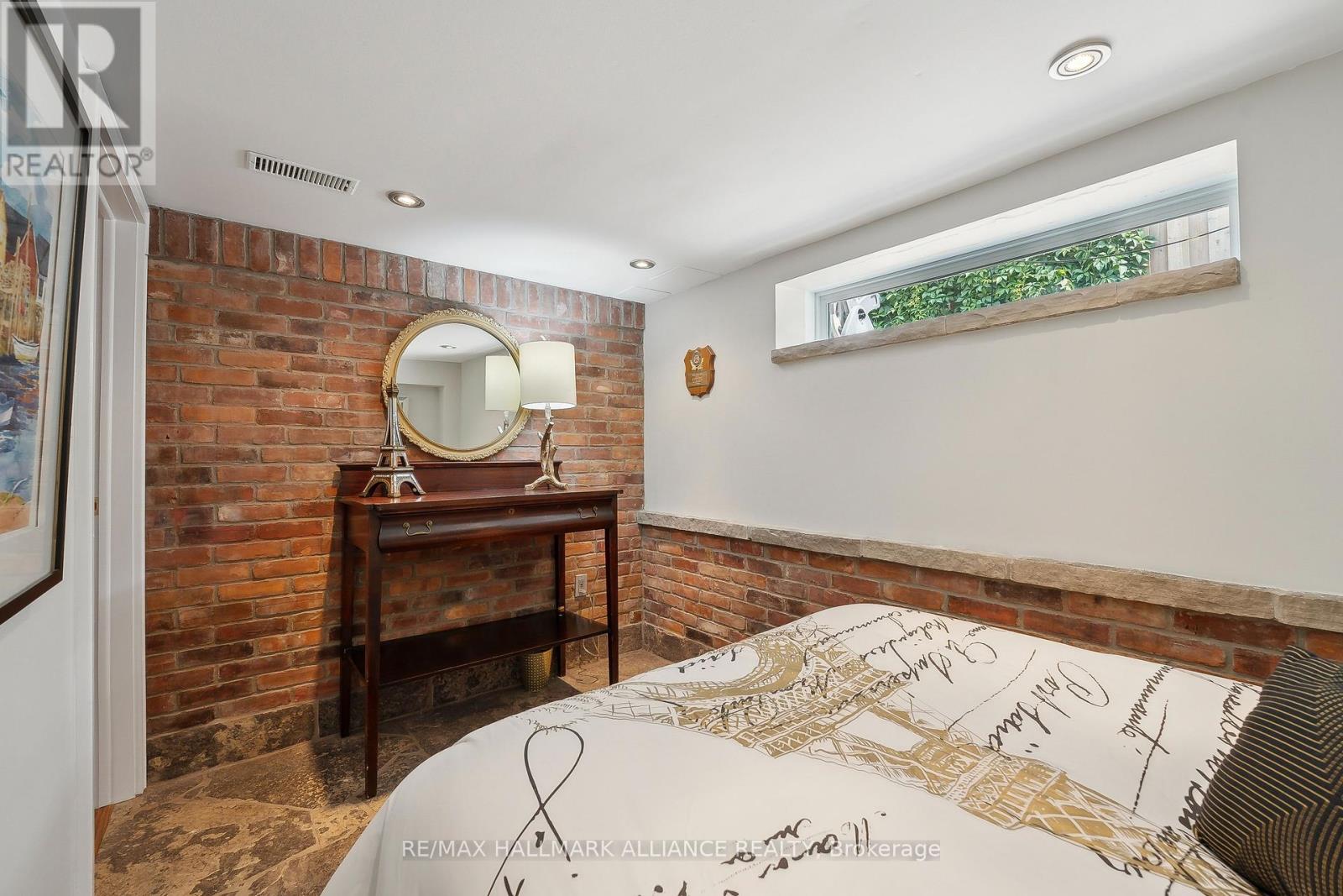 1089 Churchill Avenue, Oakville, Ontario  L6H 2A7 - Photo 35 - W12212382