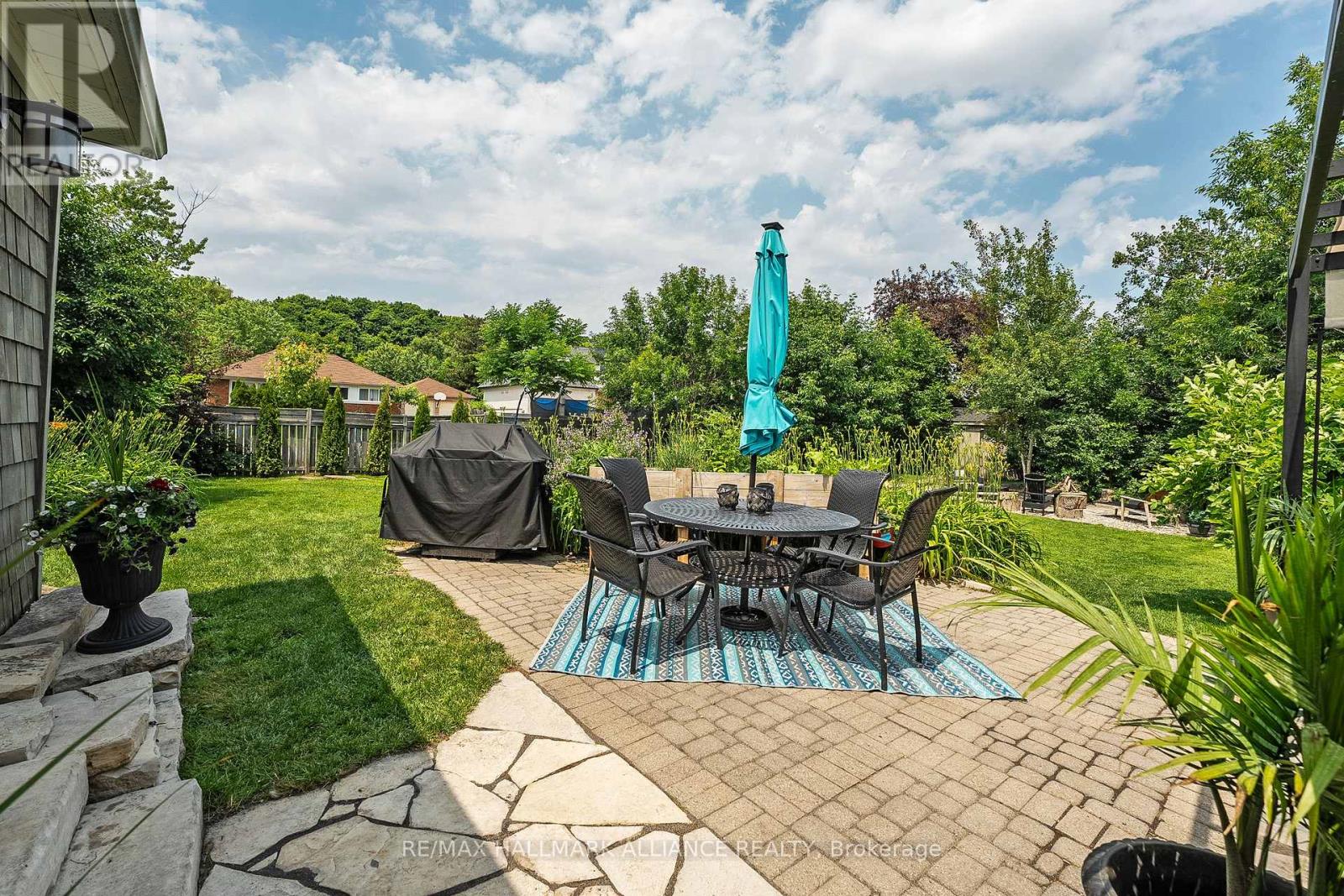 1089 Churchill Avenue, Oakville, Ontario  L6H 2A7 - Photo 36 - W12212382