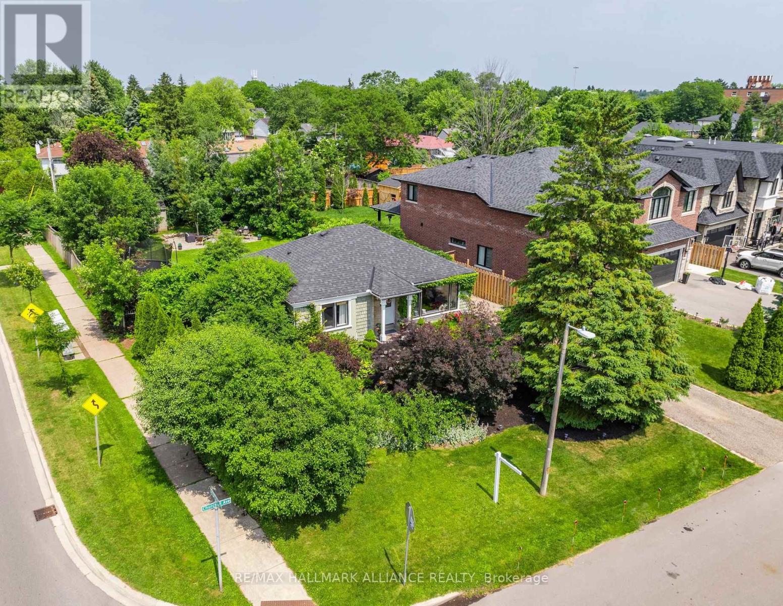 1089 Churchill Avenue, Oakville, Ontario  L6H 2A7 - Photo 45 - W12212382