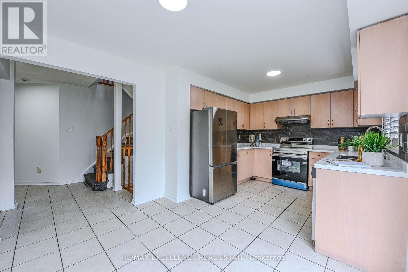 78 Mccrimmon Drive, Brampton (Fletcher's Meadow), Ontario  L7A 2Z3 - Photo 10 - W12212402