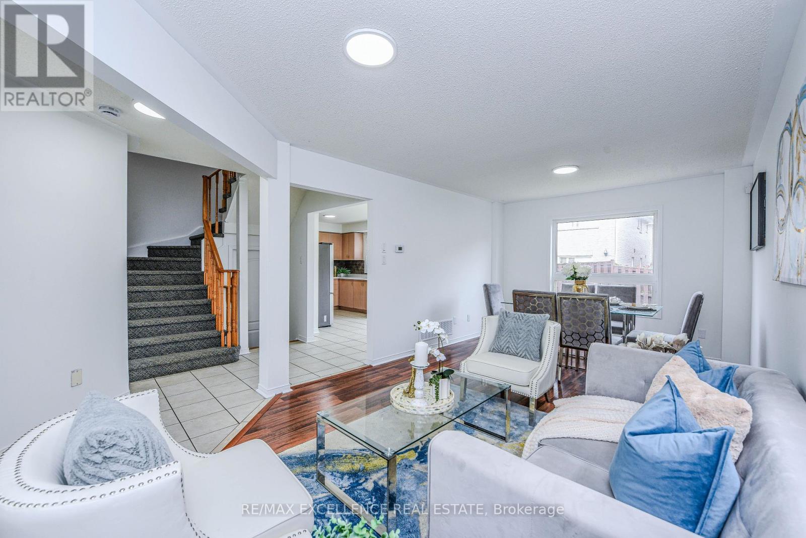 78 Mccrimmon Drive, Brampton (Fletcher's Meadow), Ontario  L7A 2Z3 - Photo 6 - W12212402