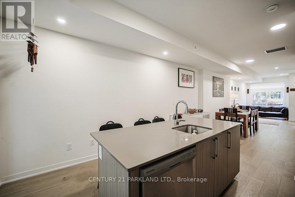 102 - 110 Canon Jackson Drive, Toronto (Brookhaven-Amesbury), Ontario  M6M 3Z4 - Photo 8 - W12212406