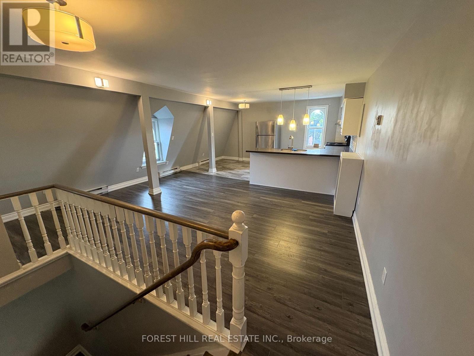 4 - 235 Queen Street S, Mississauga (Streetsville), Ontario  L5M 1L7 - Photo 3 - W12212420