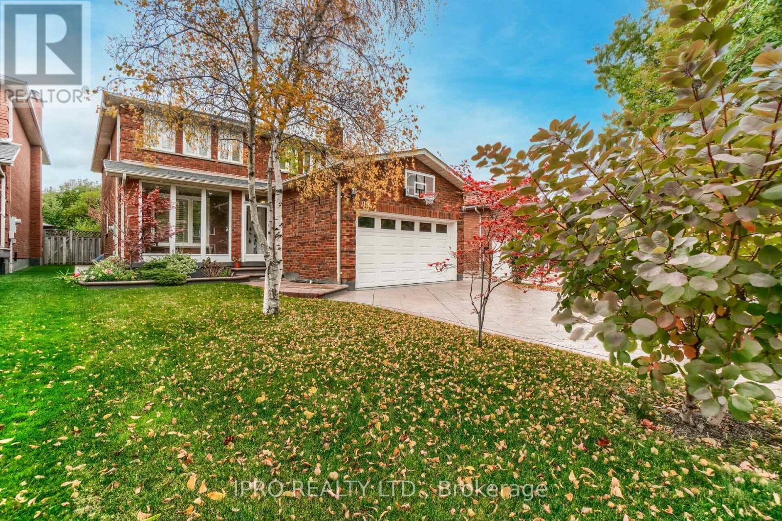 1136 Springwater Crescent, Mississauga (East Credit), Ontario  L5V 1G3 - Photo 2 - W12212422