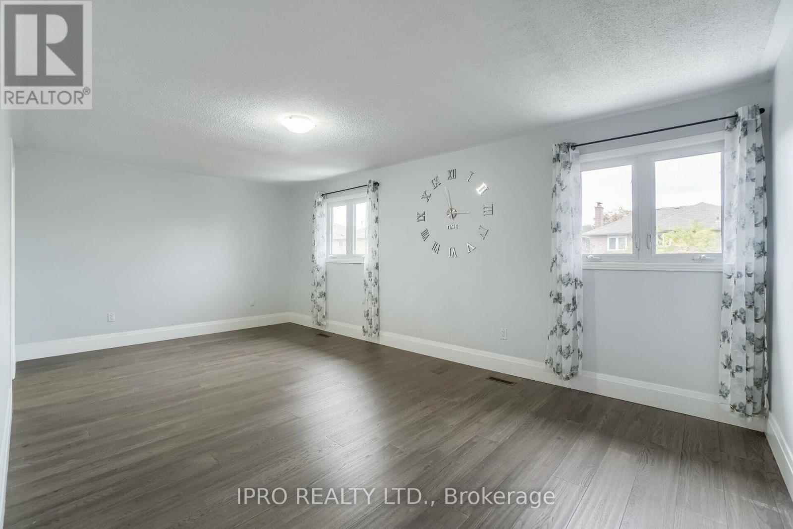 1136 Springwater Crescent, Mississauga (East Credit), Ontario  L5V 1G3 - Photo 25 - W12212422
