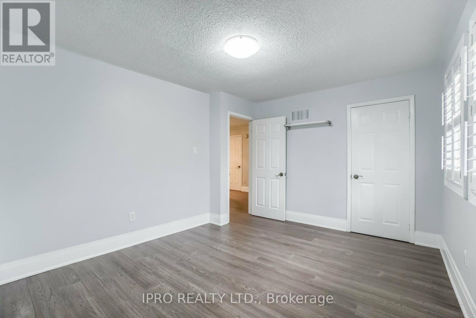 1136 Springwater Crescent, Mississauga (East Credit), Ontario  L5V 1G3 - Photo 30 - W12212422