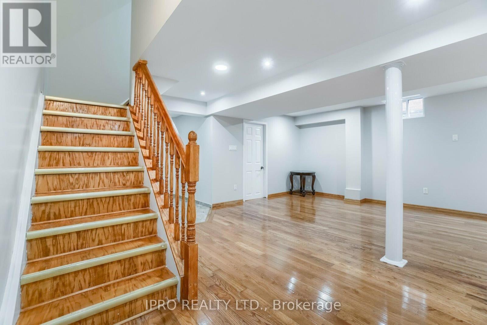 1136 Springwater Crescent, Mississauga (East Credit), Ontario  L5V 1G3 - Photo 34 - W12212422