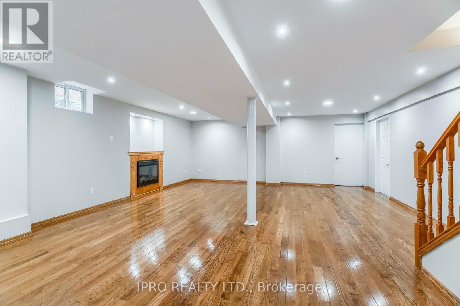 1136 Springwater Crescent, Mississauga (East Credit), Ontario  L5V 1G3 - Photo 36 - W12212422