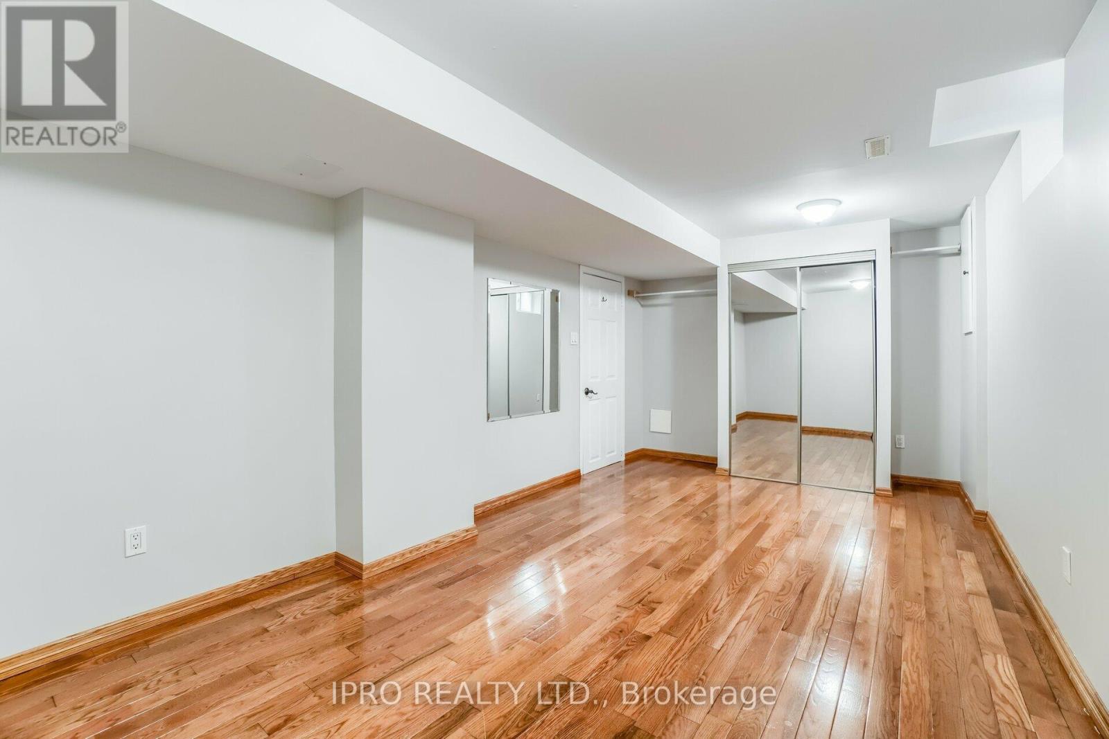 1136 Springwater Crescent, Mississauga (East Credit), Ontario  L5V 1G3 - Photo 42 - W12212422