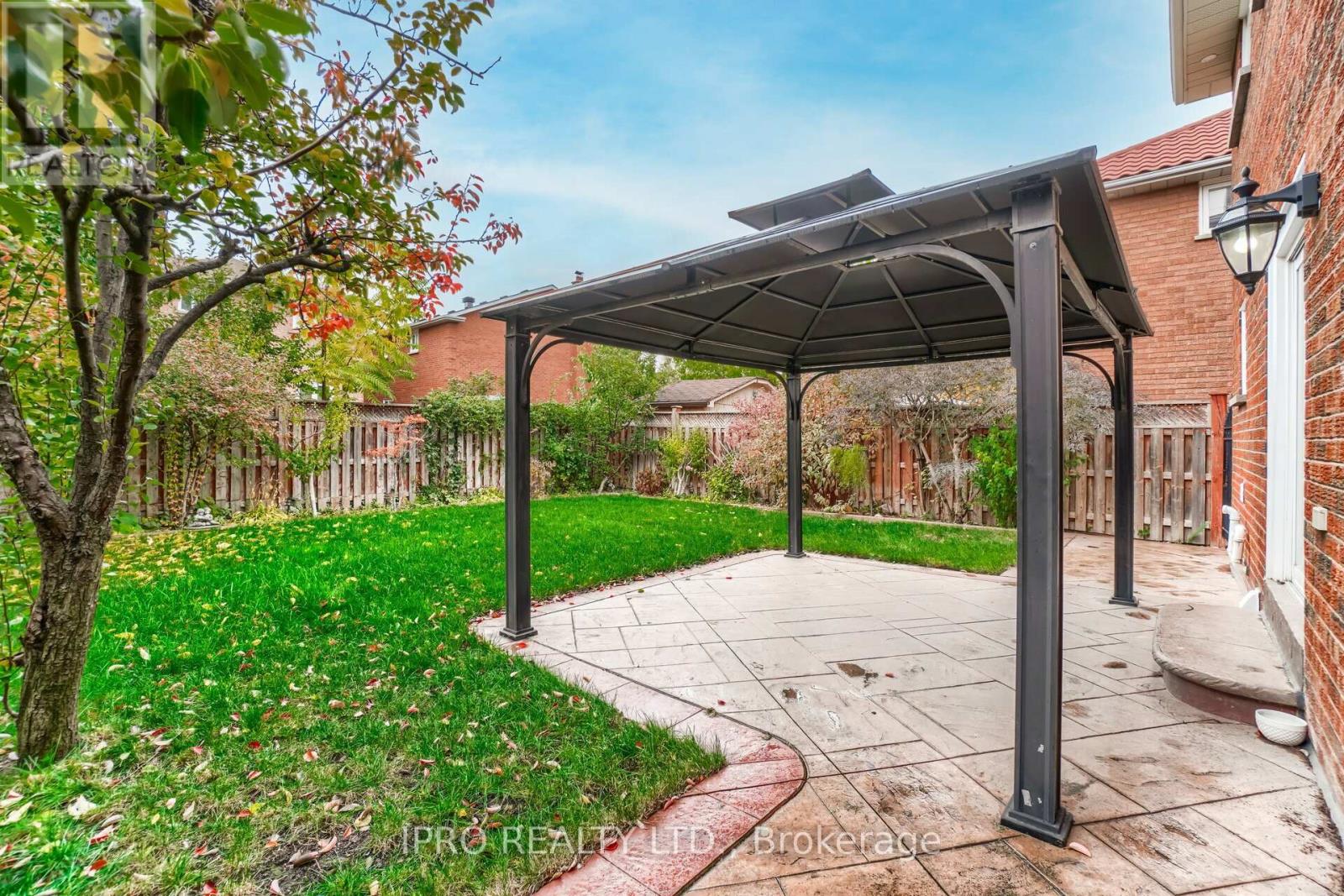 1136 Springwater Crescent, Mississauga (East Credit), Ontario  L5V 1G3 - Photo 46 - W12212422
