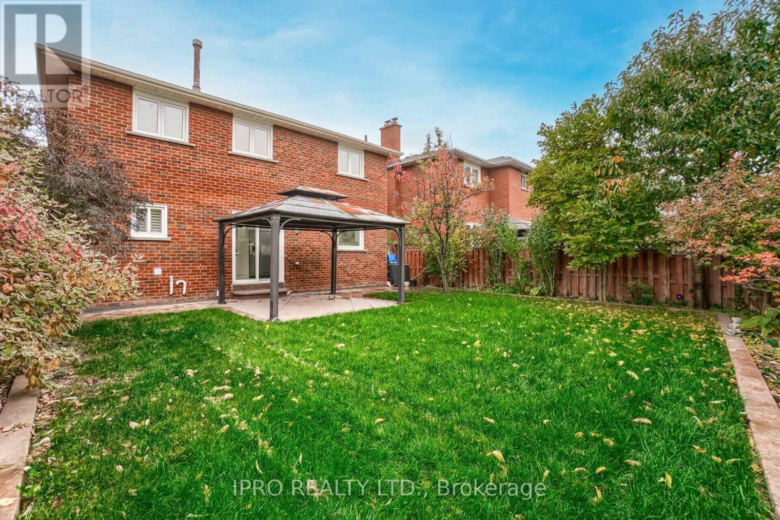 1136 Springwater Crescent, Mississauga (East Credit), Ontario  L5V 1G3 - Photo 47 - W12212422