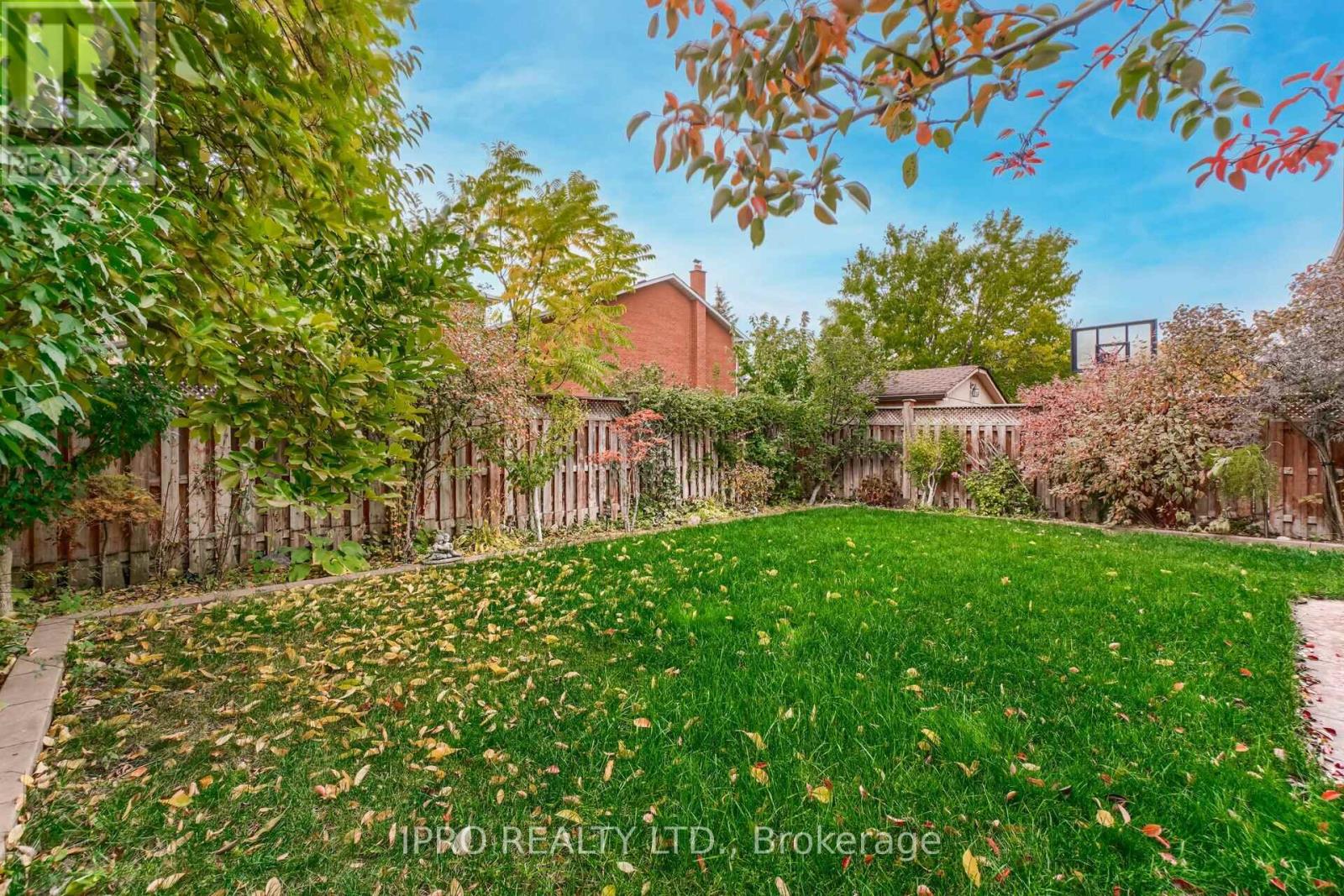 1136 Springwater Crescent, Mississauga (East Credit), Ontario  L5V 1G3 - Photo 48 - W12212422