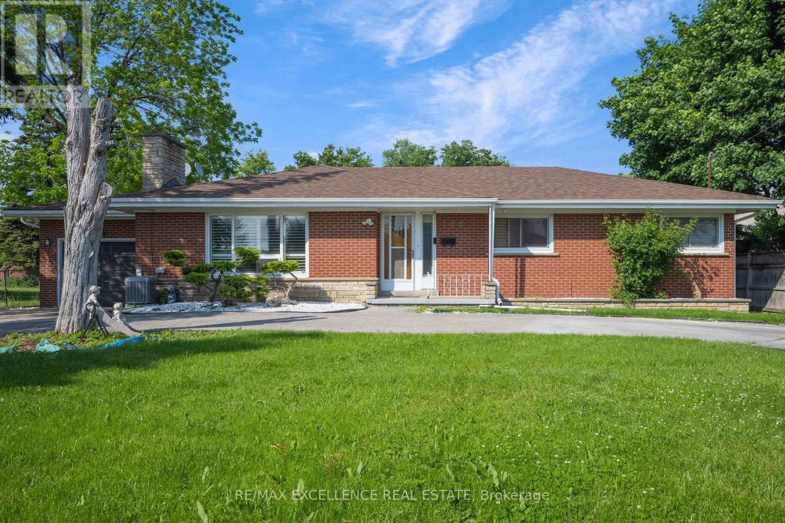 166 Mclaughlin Road S, Brampton, Ontario  L6Y 3A4 - Photo 4 - W12212455