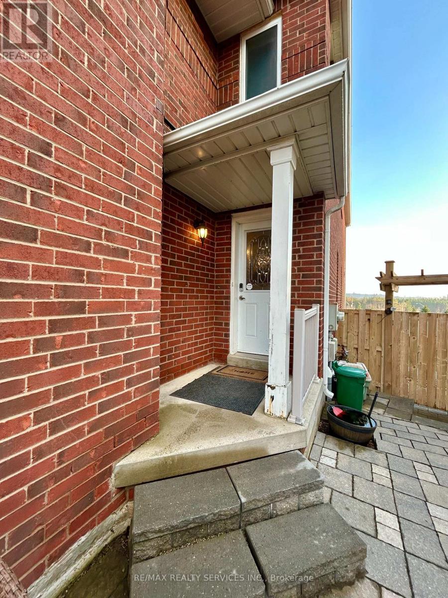 411 Jay Crescent, Orangeville, Ontario  L9W 4Z1 - Photo 3 - W12212464