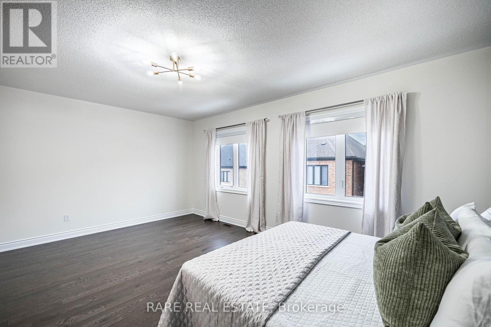 1331 Merton Road, Oakville, Ontario  L6M 5L7 - Photo 20 - W12212465