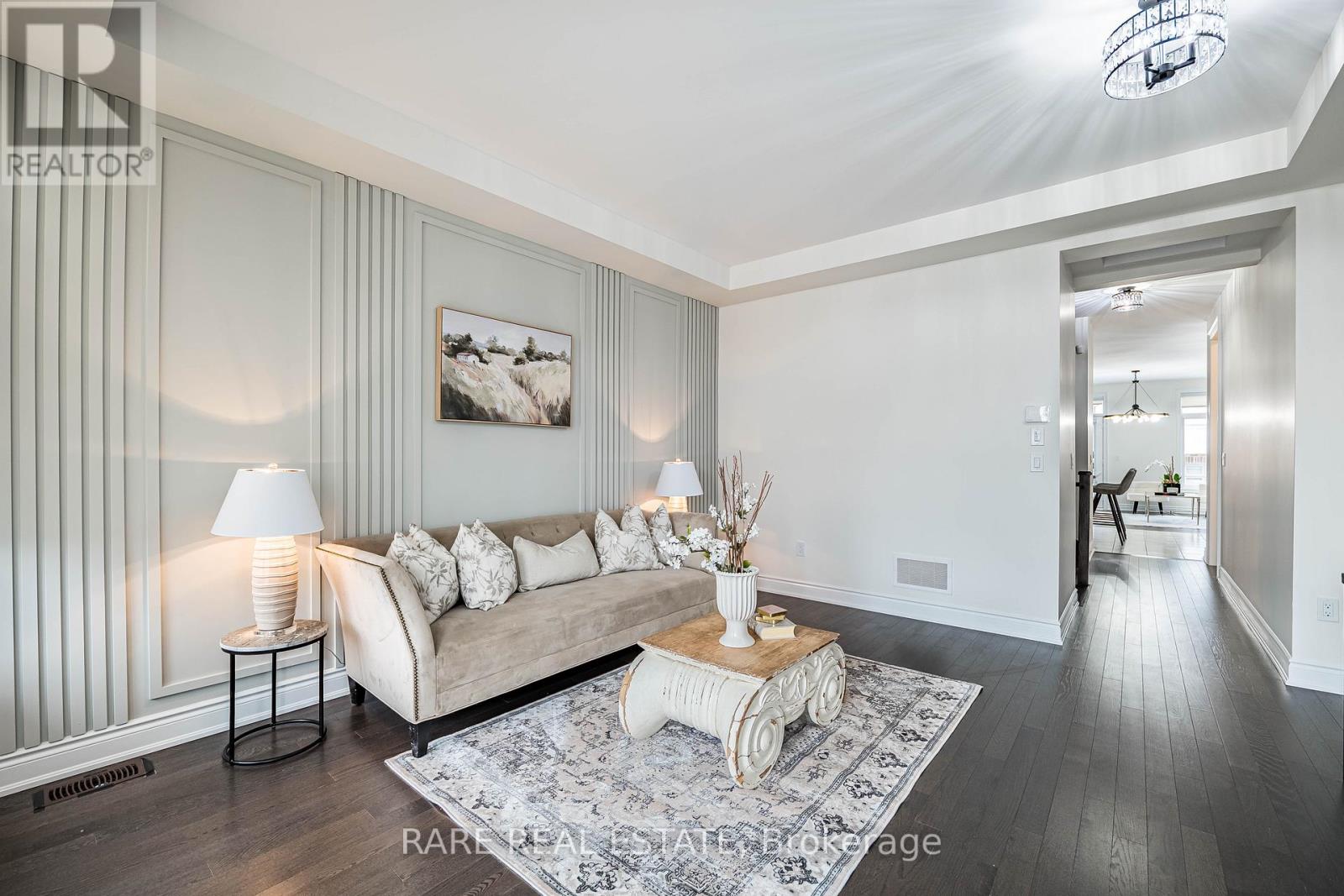 1331 Merton Road, Oakville, Ontario  L6M 5L7 - Photo 4 - W12212465