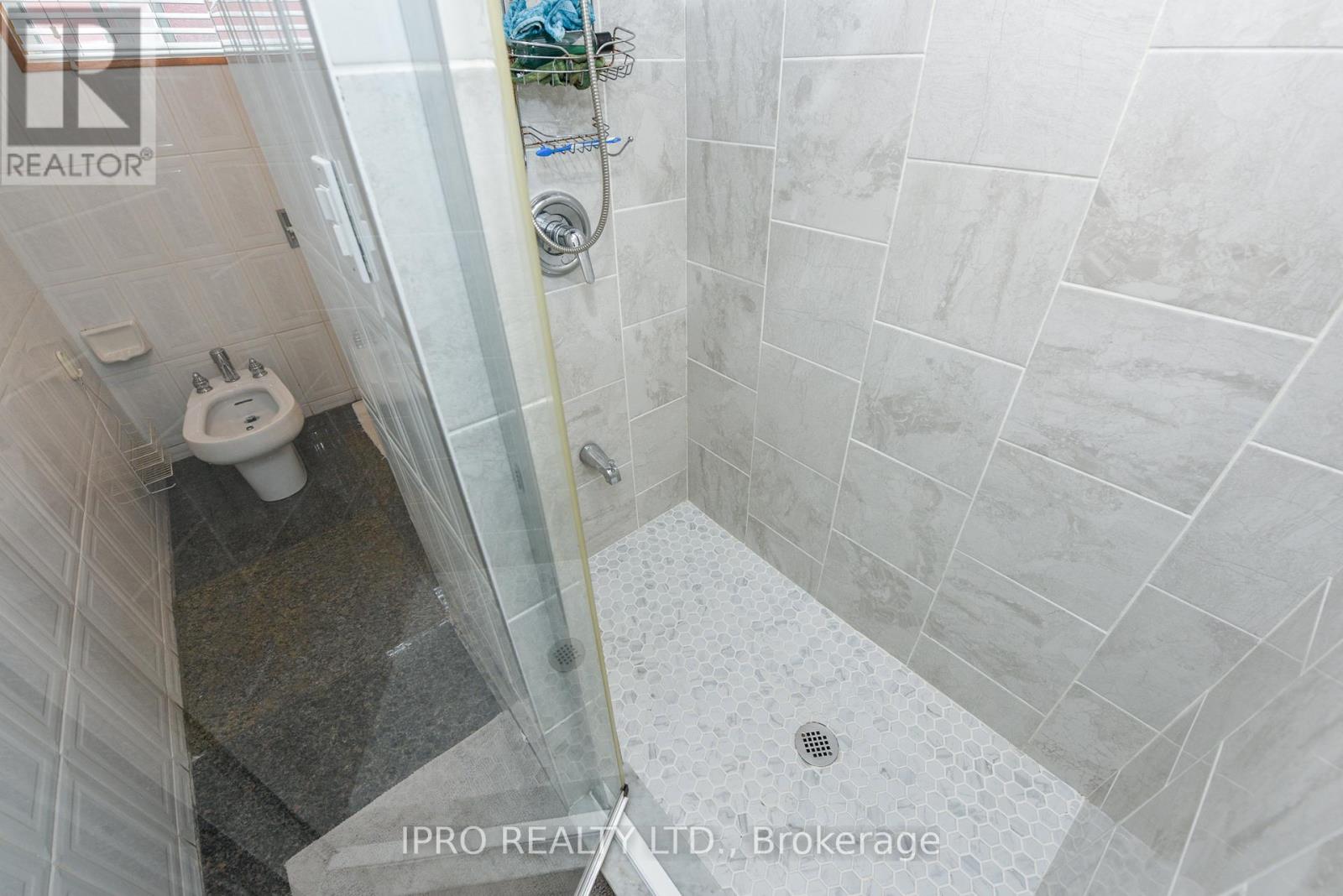 43 Marchbank Crescent, Brampton (Central Park), Ontario  L6S 3A8 - Photo 36 - W12212495