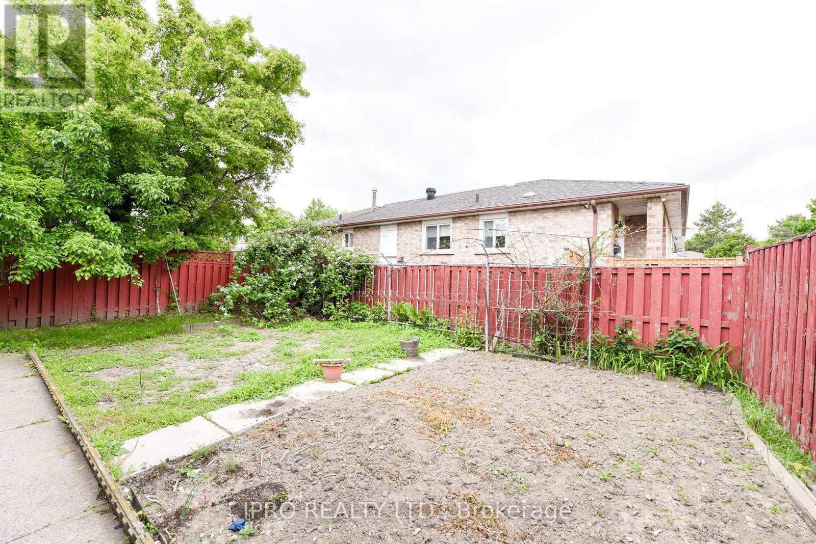 43 Marchbank Crescent, Brampton (Central Park), Ontario  L6S 3A8 - Photo 46 - W12212495