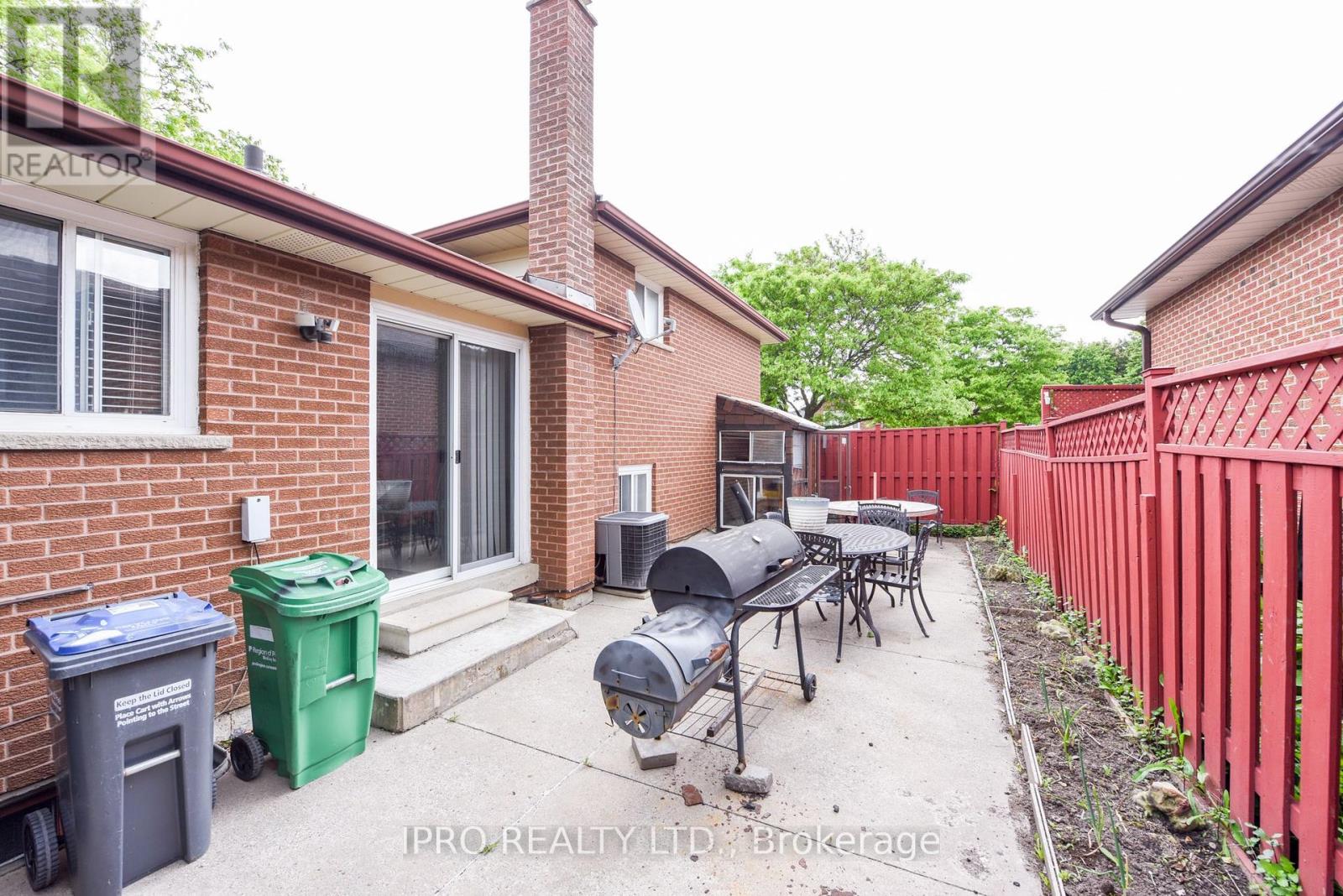 43 Marchbank Crescent, Brampton (Central Park), Ontario  L6S 3A8 - Photo 48 - W12212495