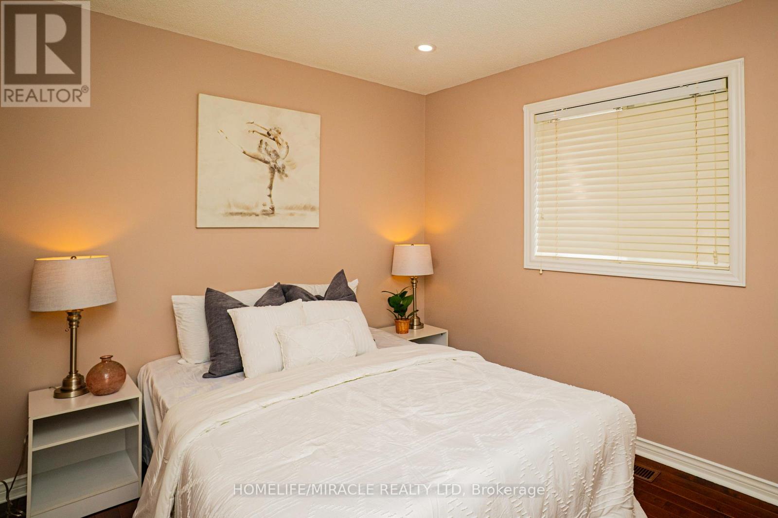 44 Edgar Road, Caledon (Bolton East), Ontario  L7E 2J9 - Photo 14 - W12212511