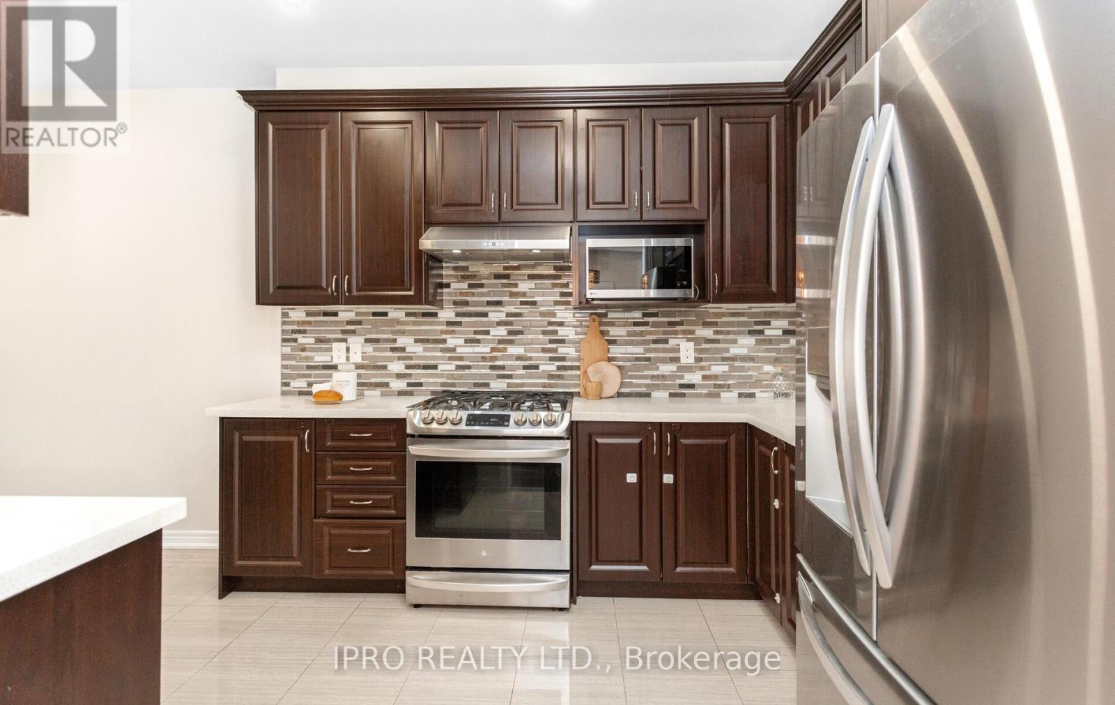 586 Settlers Road W, Oakville (Sh Sixteen Hollow), Ontario  L6M 1N8 - Photo 13 - W12212515