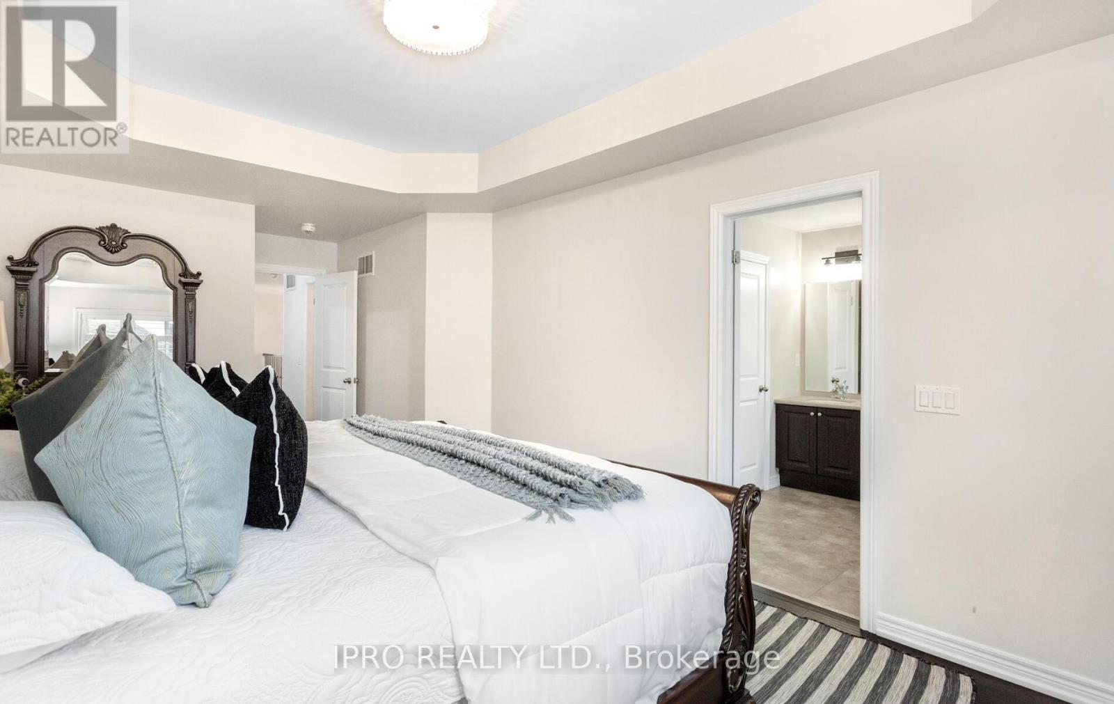 586 Settlers Road W, Oakville (Sh Sixteen Hollow), Ontario  L6M 1N8 - Photo 22 - W12212515