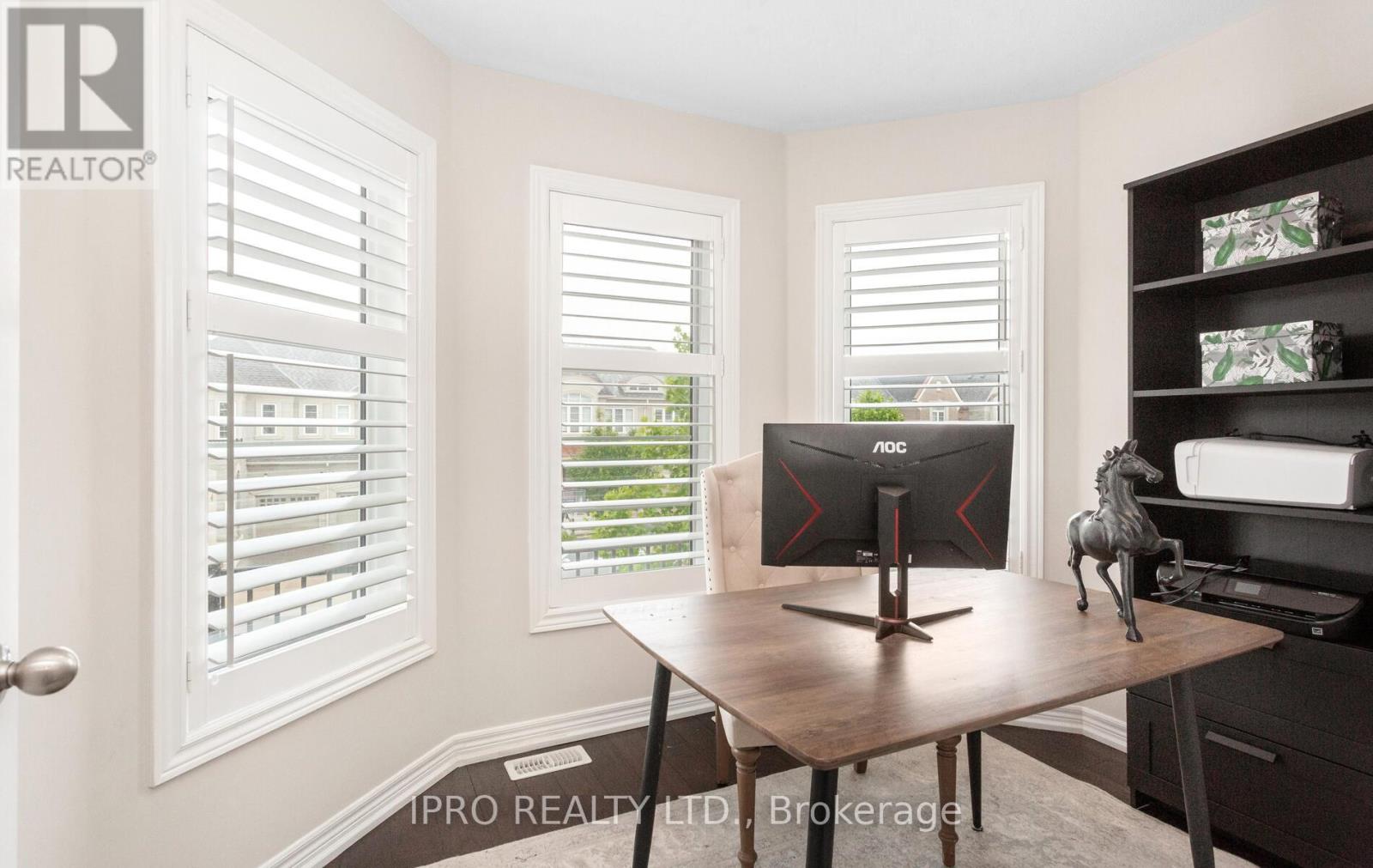 586 Settlers Road W, Oakville (Sh Sixteen Hollow), Ontario  L6M 1N8 - Photo 30 - W12212515