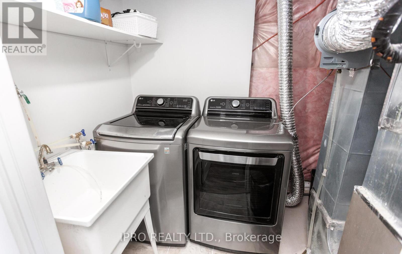 586 Settlers Road W, Oakville (Sh Sixteen Hollow), Ontario  L6M 1N8 - Photo 37 - W12212515