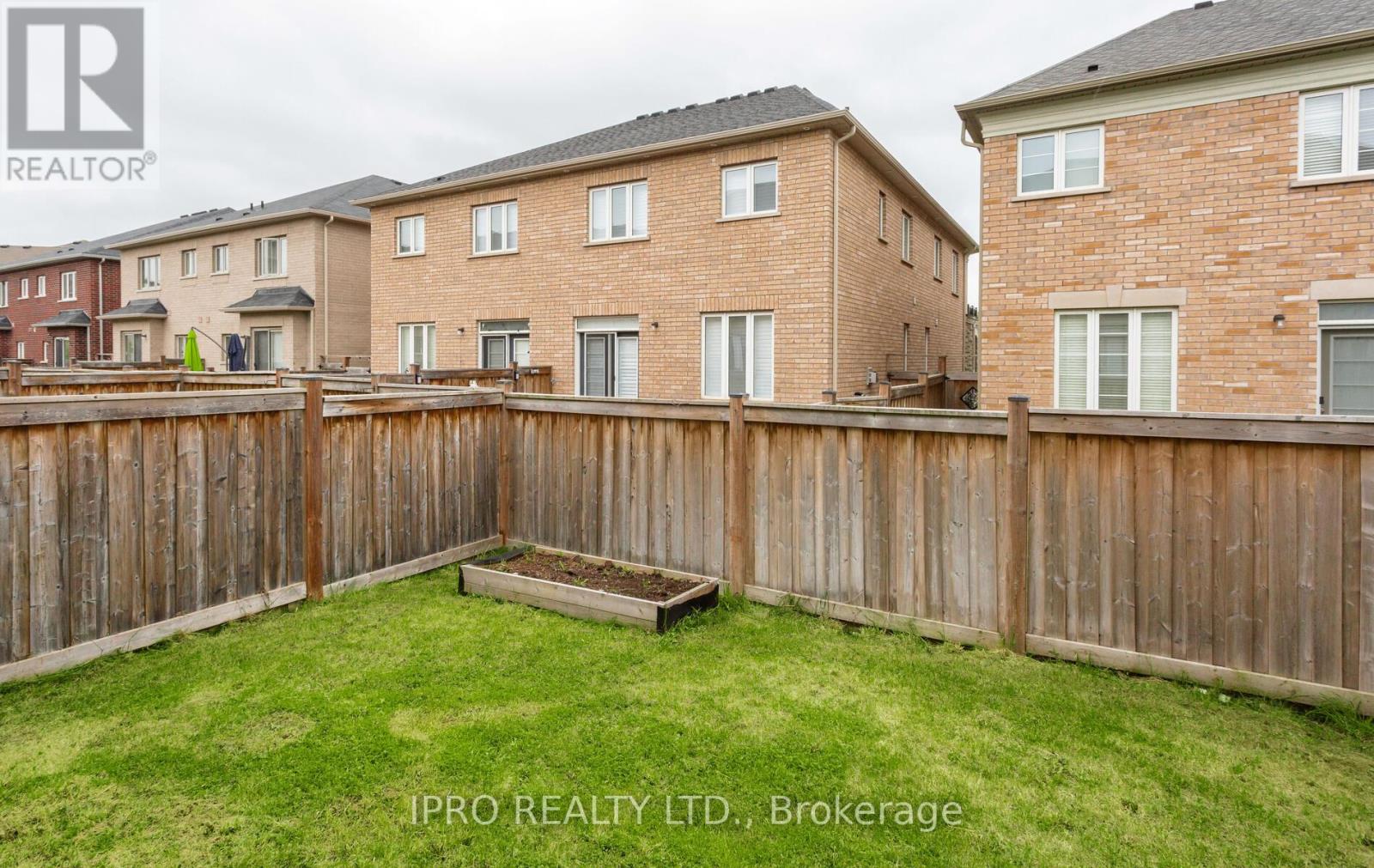 586 Settlers Road W, Oakville (Sh Sixteen Hollow), Ontario  L6M 1N8 - Photo 40 - W12212515