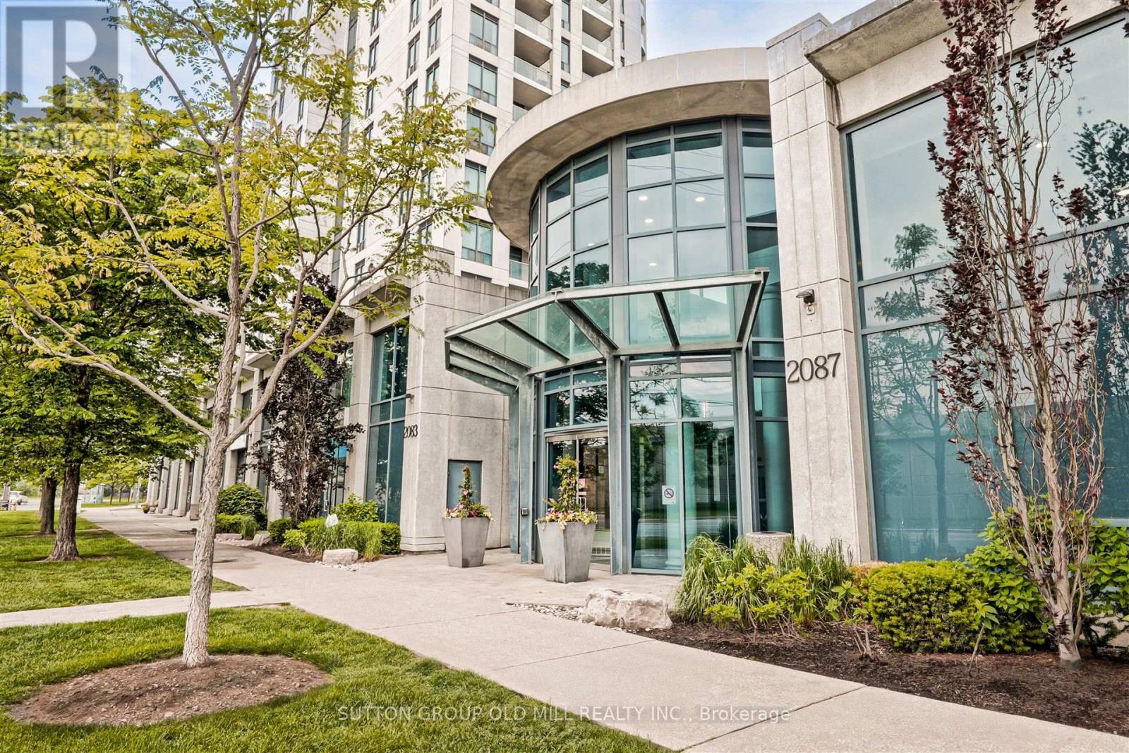 305 - 2087 LAKE SHORE BOULEVARD W, toronto (mimico), Ontario