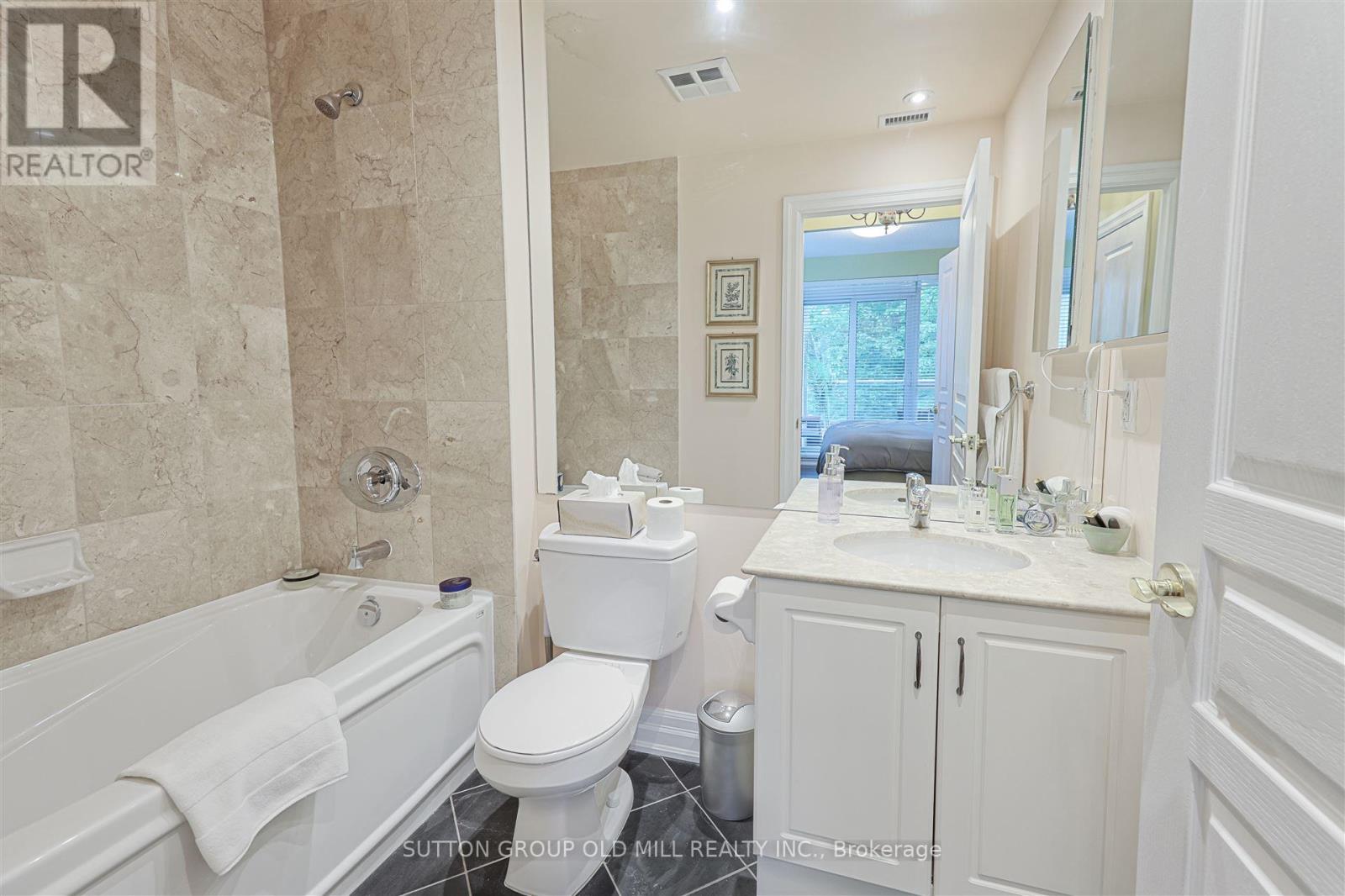 305 - 2087 Lake Shore Boulevard W, Toronto (Mimico), Ontario  M8V 4G3 - Photo 11 - W12212540