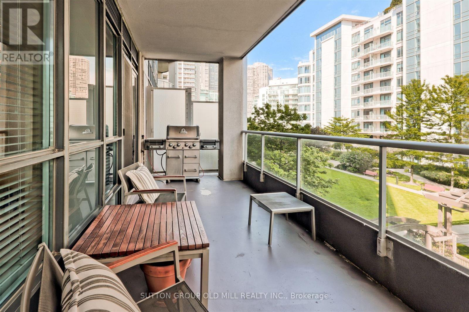 305 - 2087 Lake Shore Boulevard W, Toronto (Mimico), Ontario  M8V 4G3 - Photo 12 - W12212540