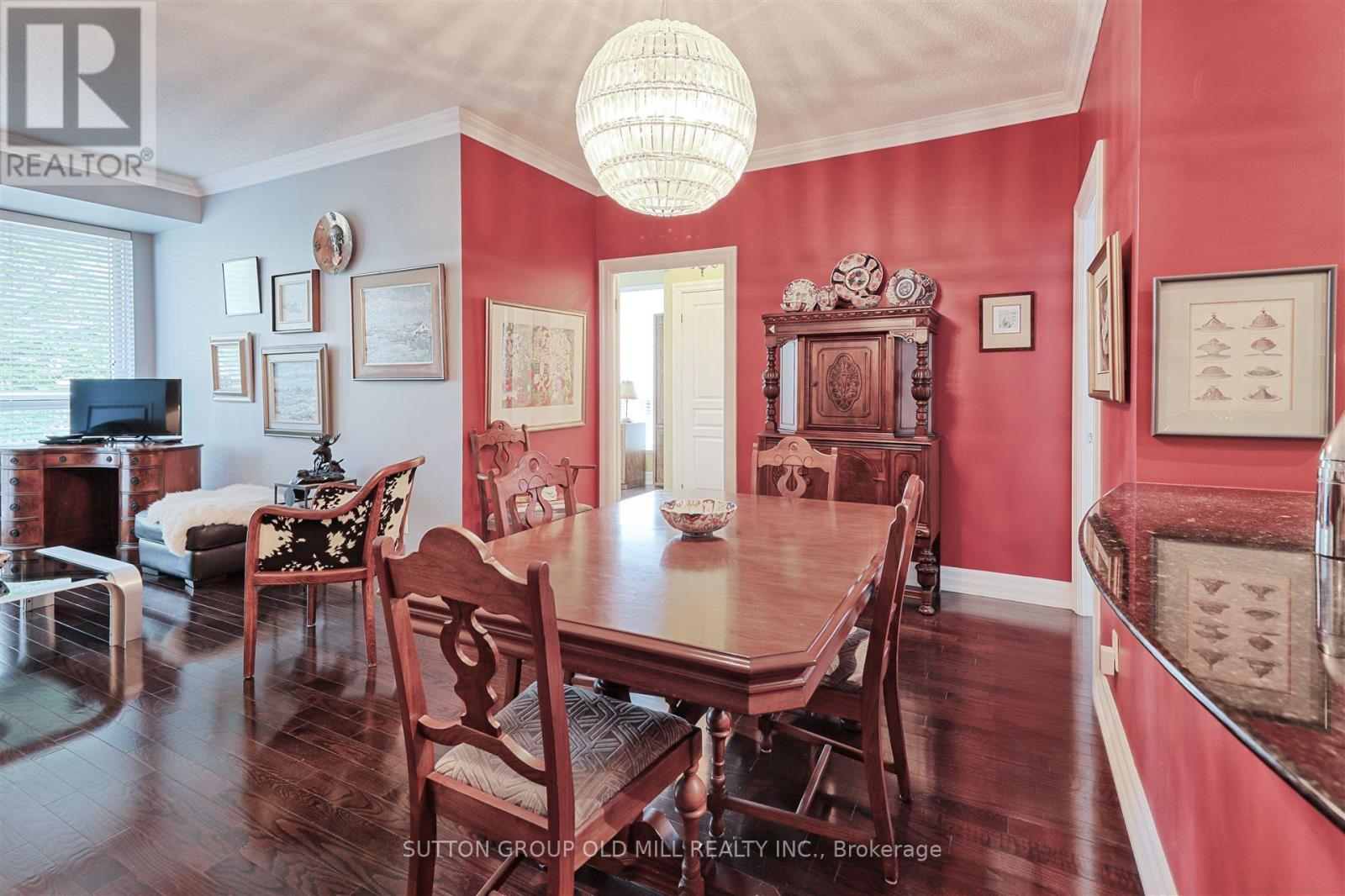305 - 2087 Lake Shore Boulevard W, Toronto (Mimico), Ontario  M8V 4G3 - Photo 5 - W12212540