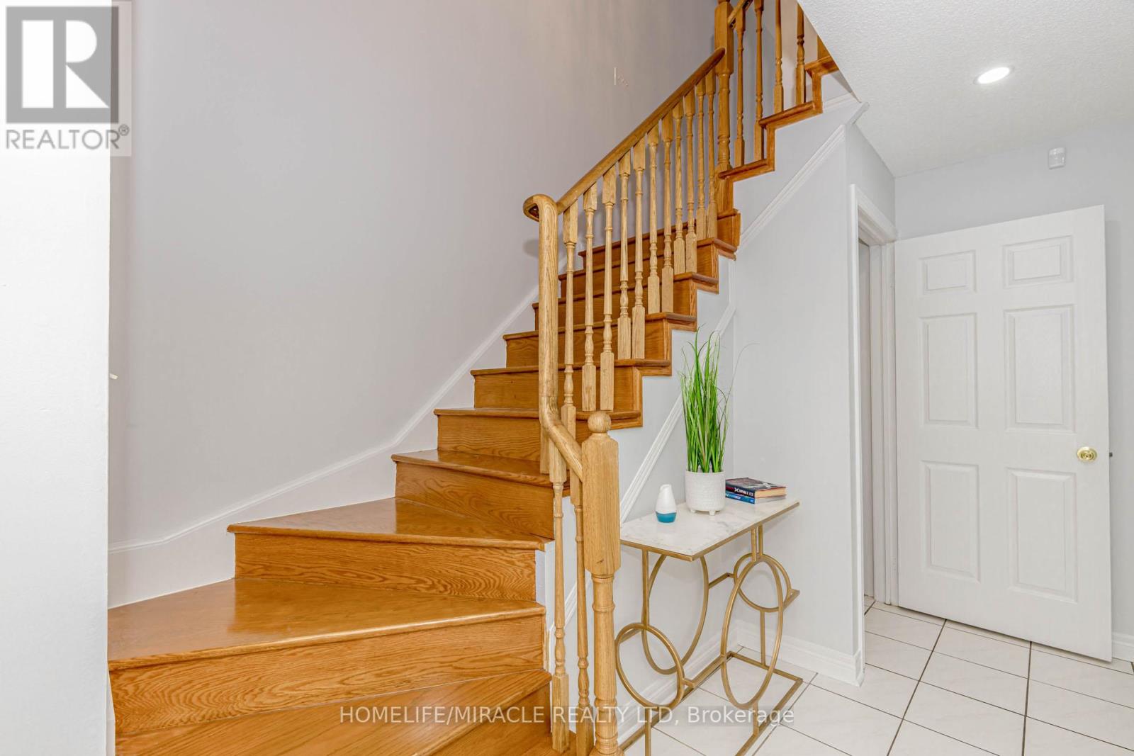 41 Sunny Glen Crescent, Brampton (Northwest Sandalwood Parkway), Ontario  L7A 2C7 - Photo 21 - W12212559