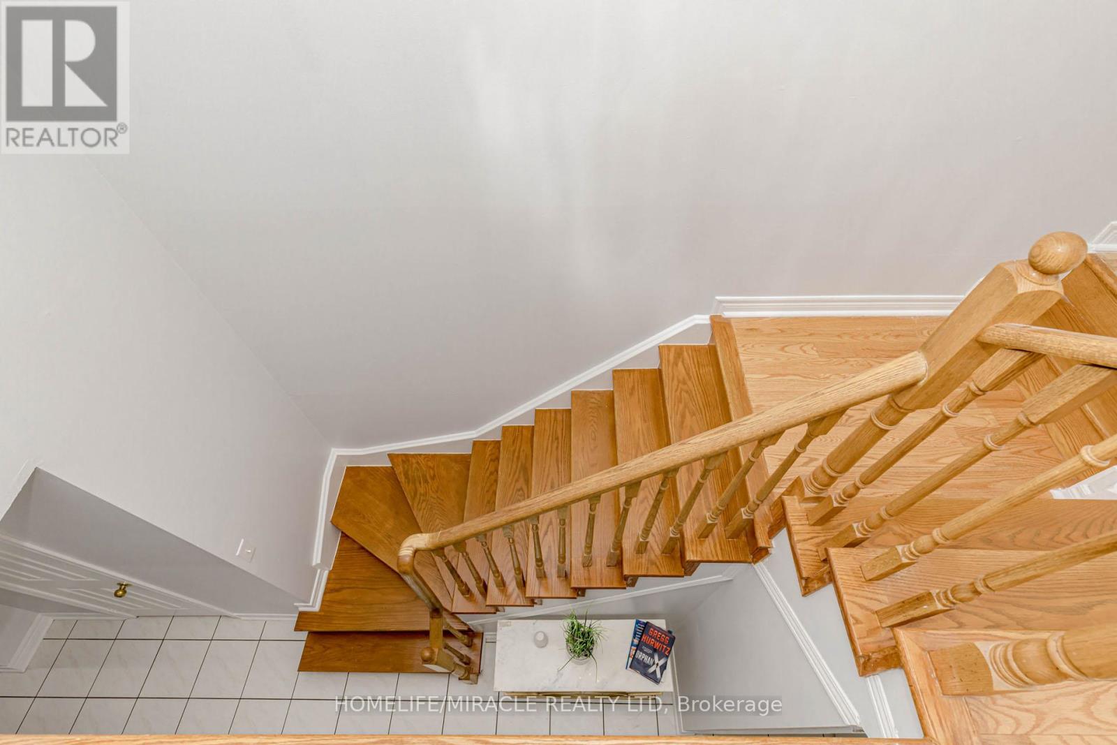 41 Sunny Glen Crescent, Brampton (Northwest Sandalwood Parkway), Ontario  L7A 2C7 - Photo 22 - W12212559
