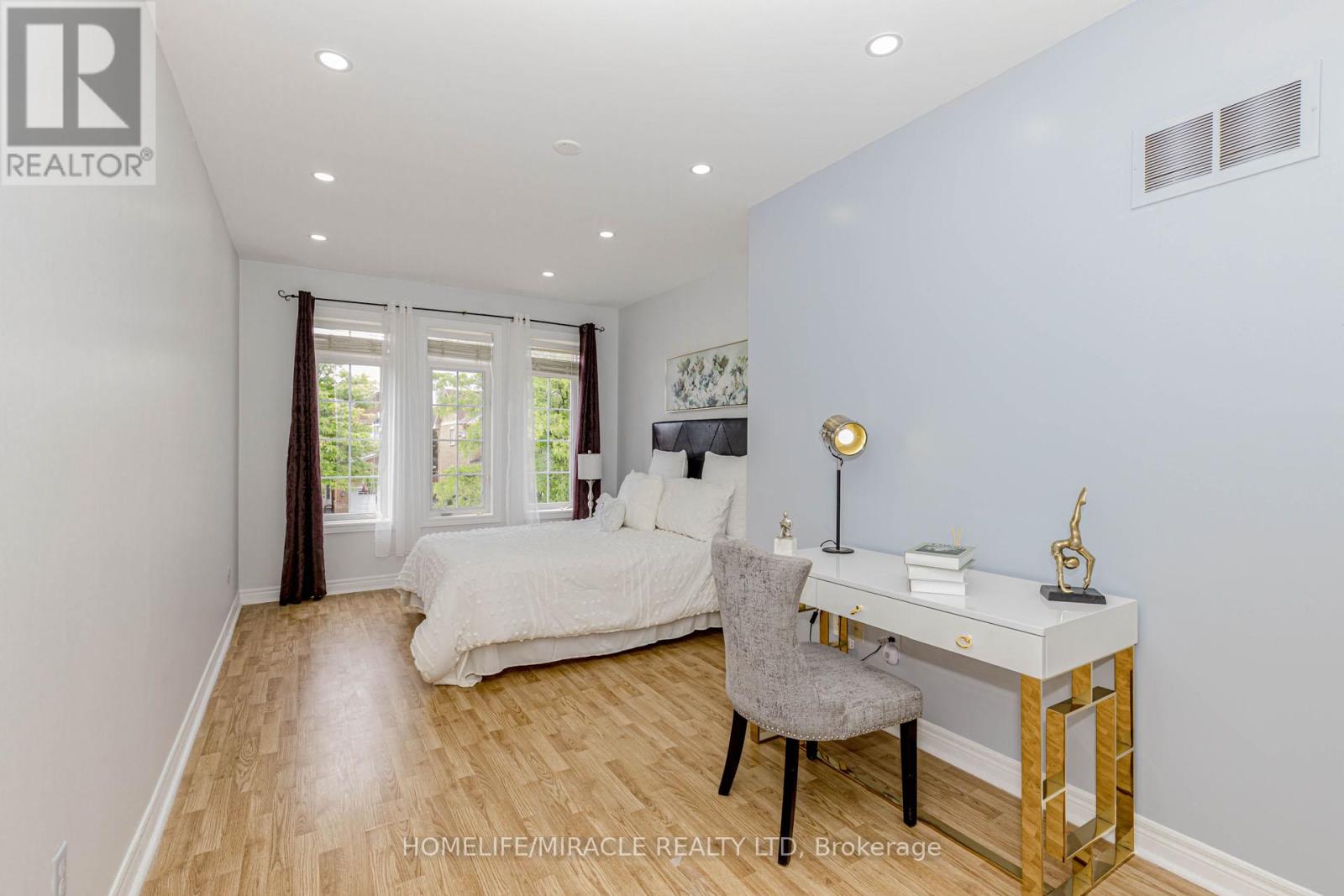 41 Sunny Glen Crescent, Brampton (Northwest Sandalwood Parkway), Ontario  L7A 2C7 - Photo 23 - W12212559