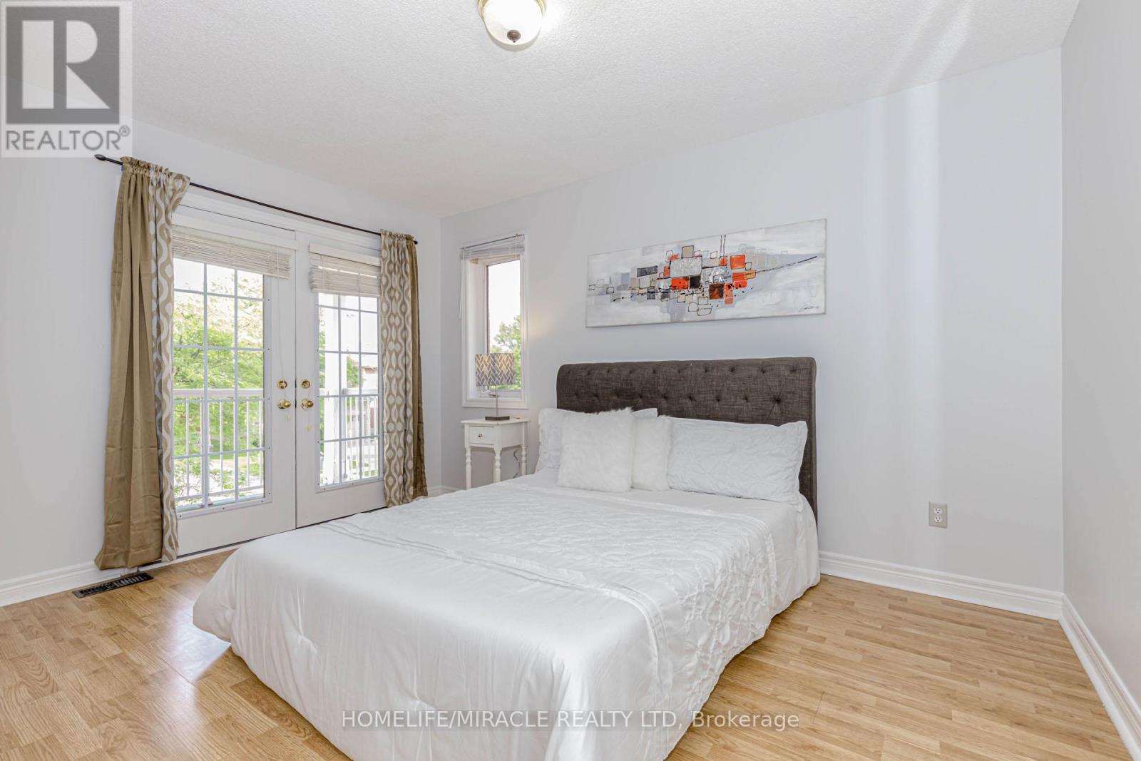 41 Sunny Glen Crescent, Brampton (Northwest Sandalwood Parkway), Ontario  L7A 2C7 - Photo 33 - W12212559
