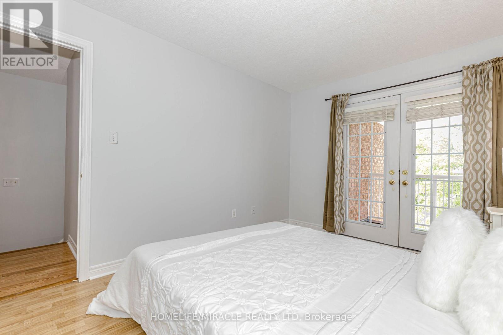 41 Sunny Glen Crescent, Brampton (Northwest Sandalwood Parkway), Ontario  L7A 2C7 - Photo 34 - W12212559