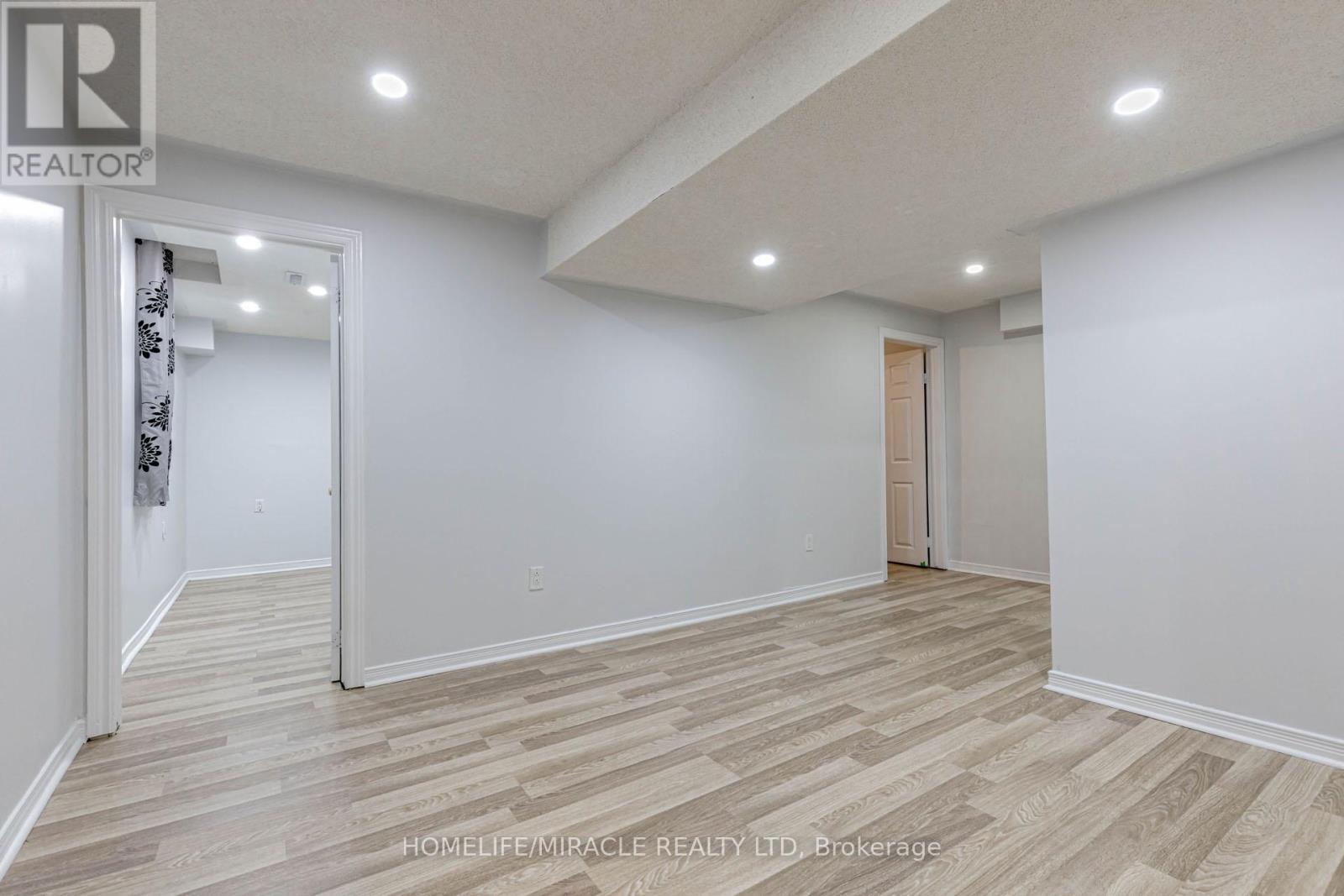 41 Sunny Glen Crescent, Brampton (Northwest Sandalwood Parkway), Ontario  L7A 2C7 - Photo 41 - W12212559